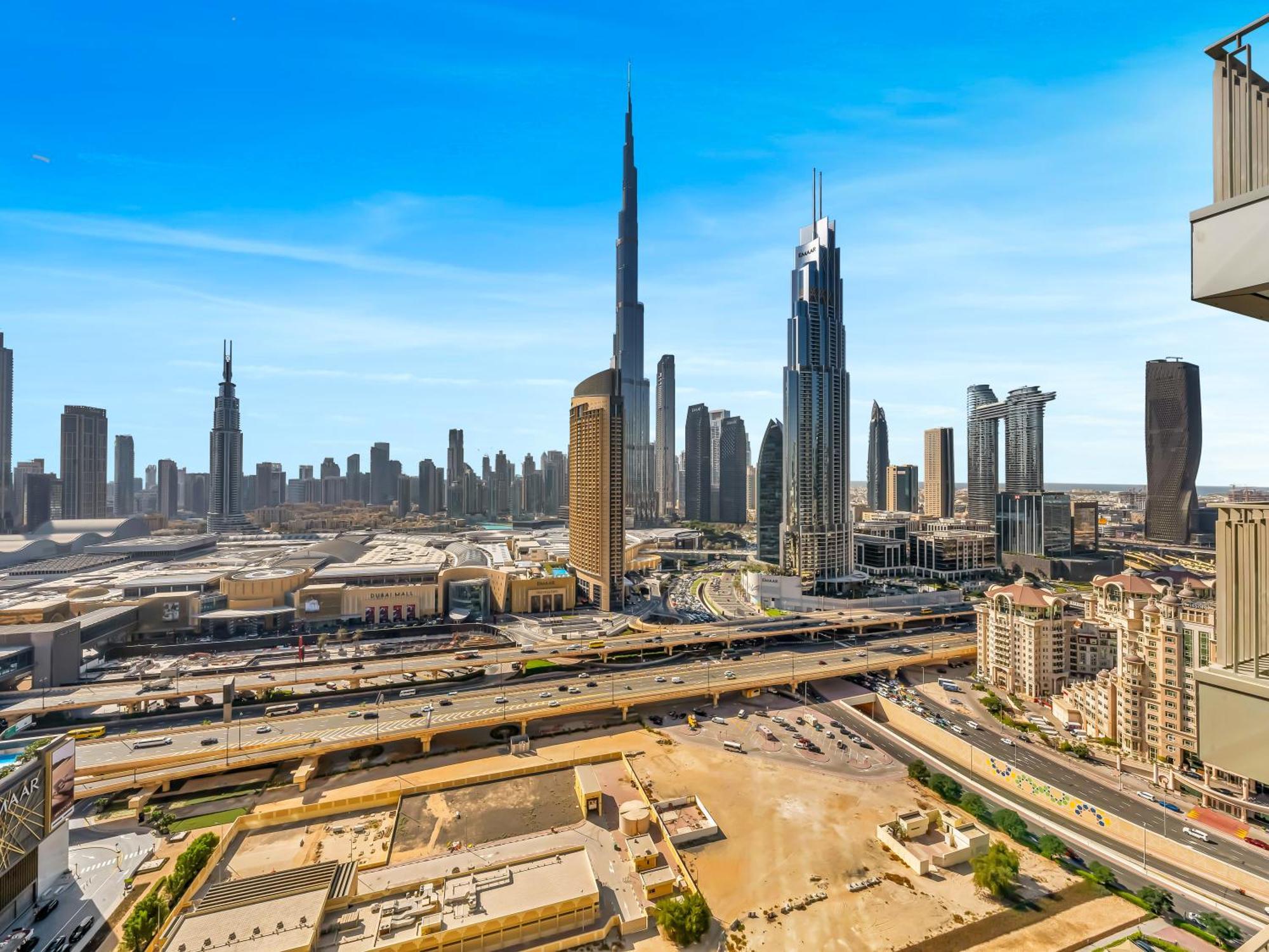 Lux 3br Maid With Burj View Mall Connect Apartment Dubai
