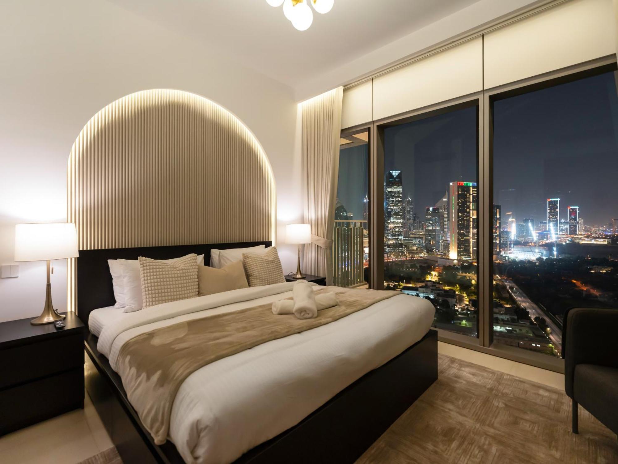 Lux 3br Maid With Burj View Mall Connect Dubai