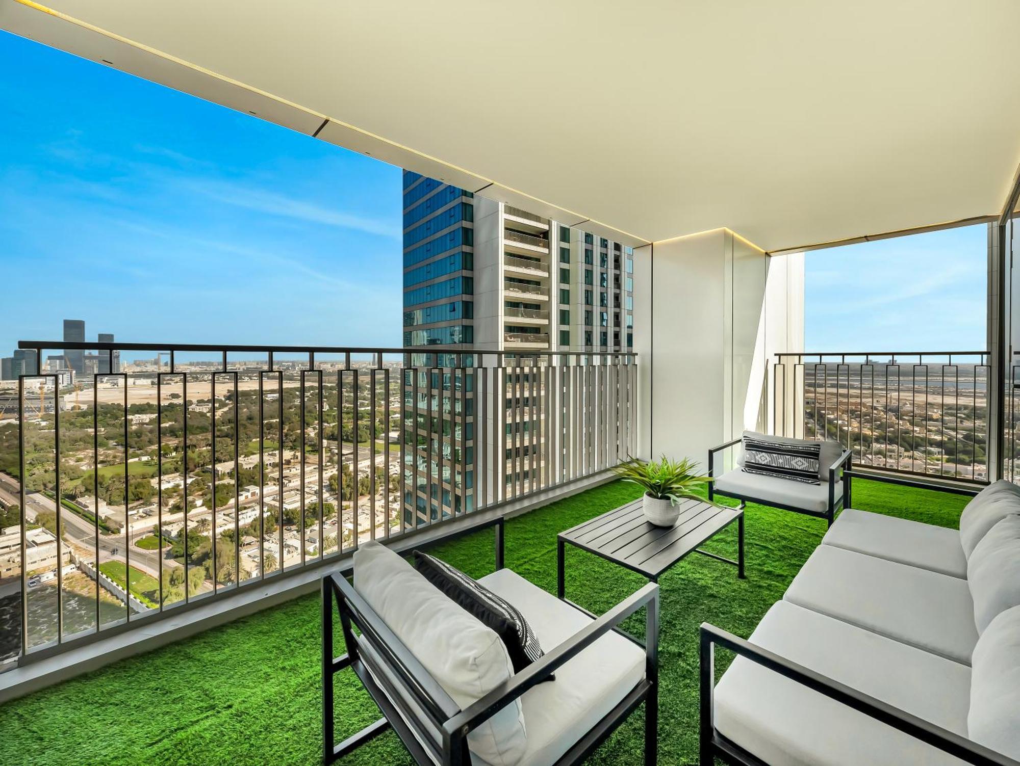 Lux 3br Maid With Burj View Mall Connect Apartment *