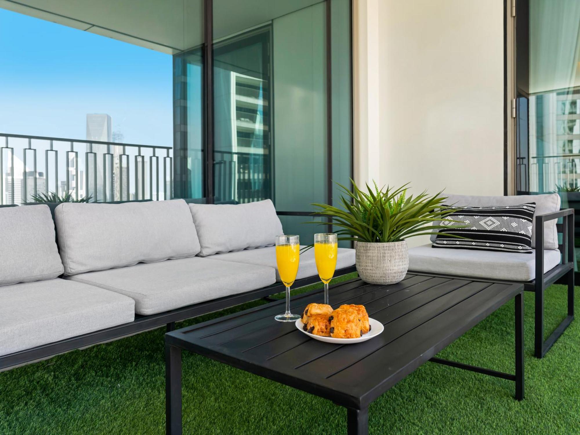 Lux 3br Maid With Burj View Mall Connect Dubai
