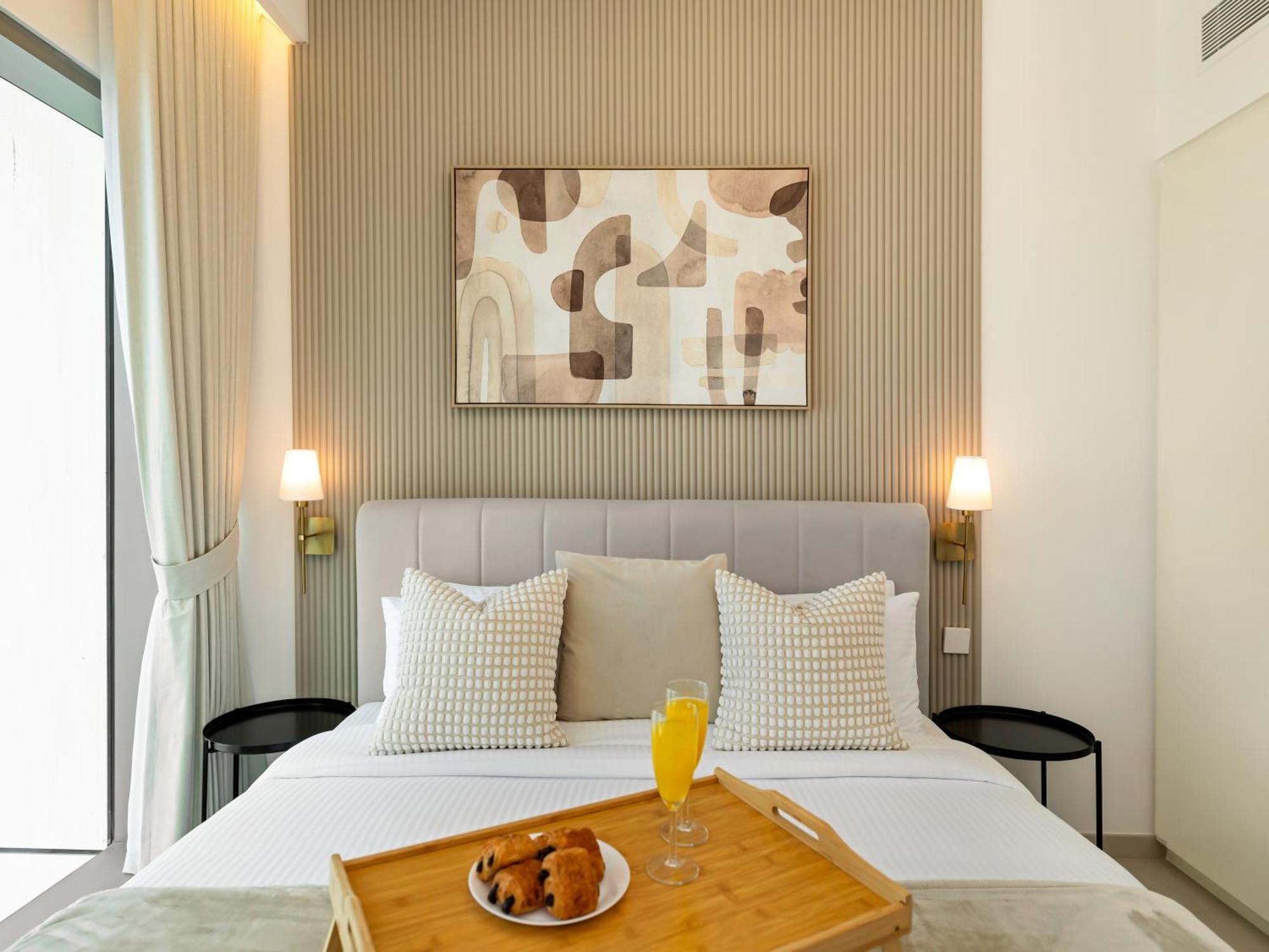 Lux 3br Maid With Burj View Mall Connect Apartment *