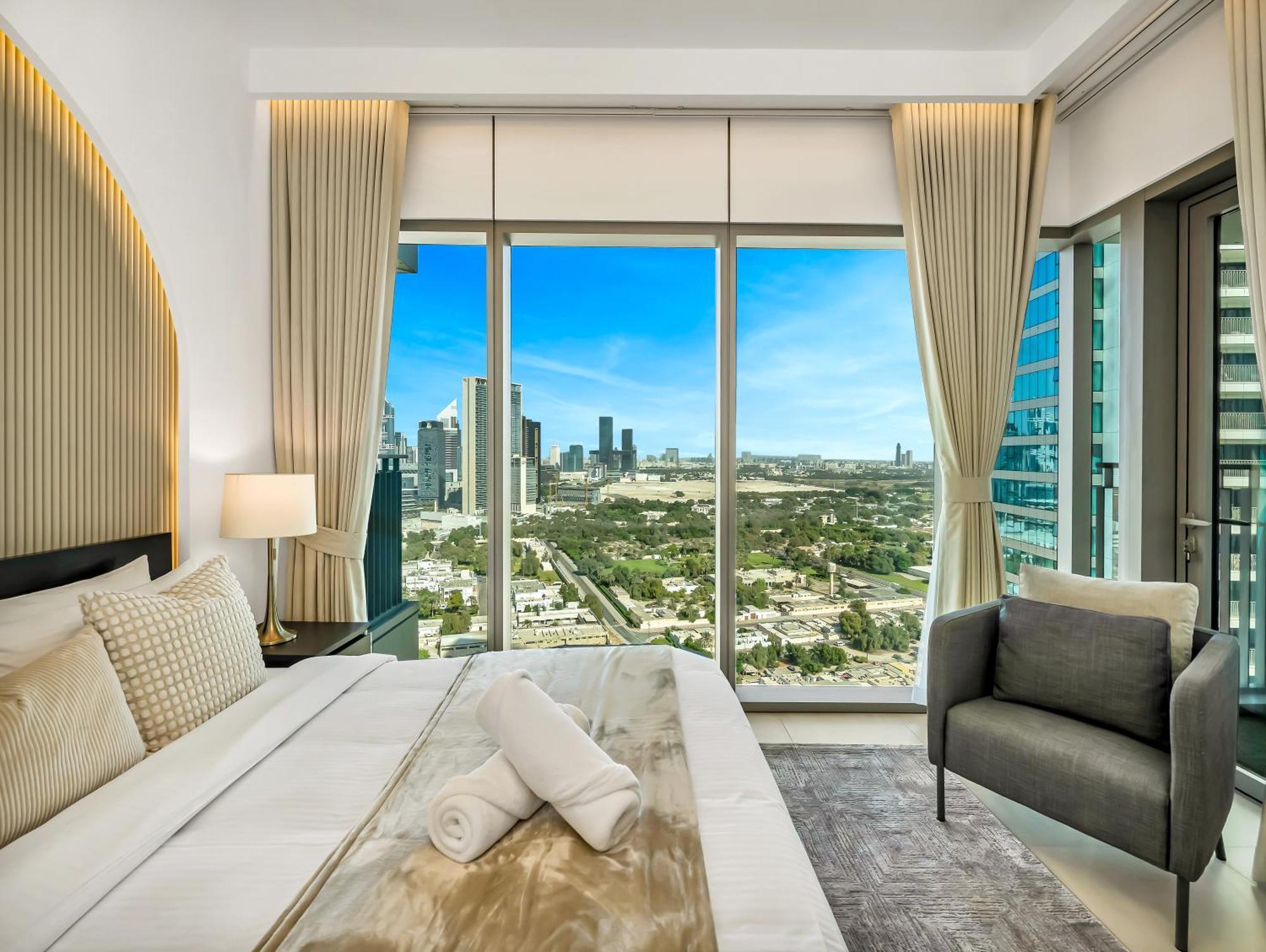 Lux 3br Maid With Burj View Mall Connect *