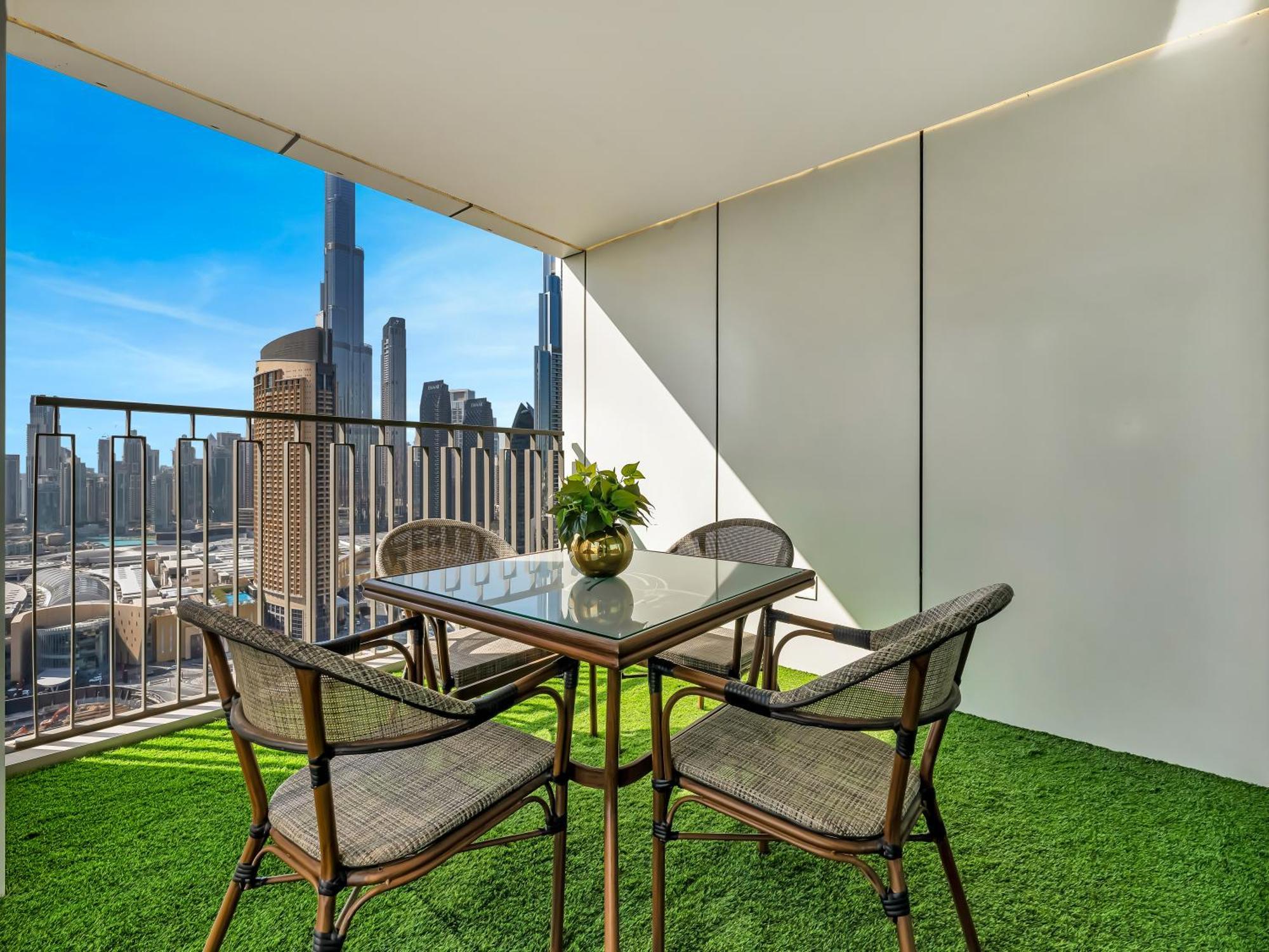 Lux 3br Maid With Burj View Mall Connect Apartment *