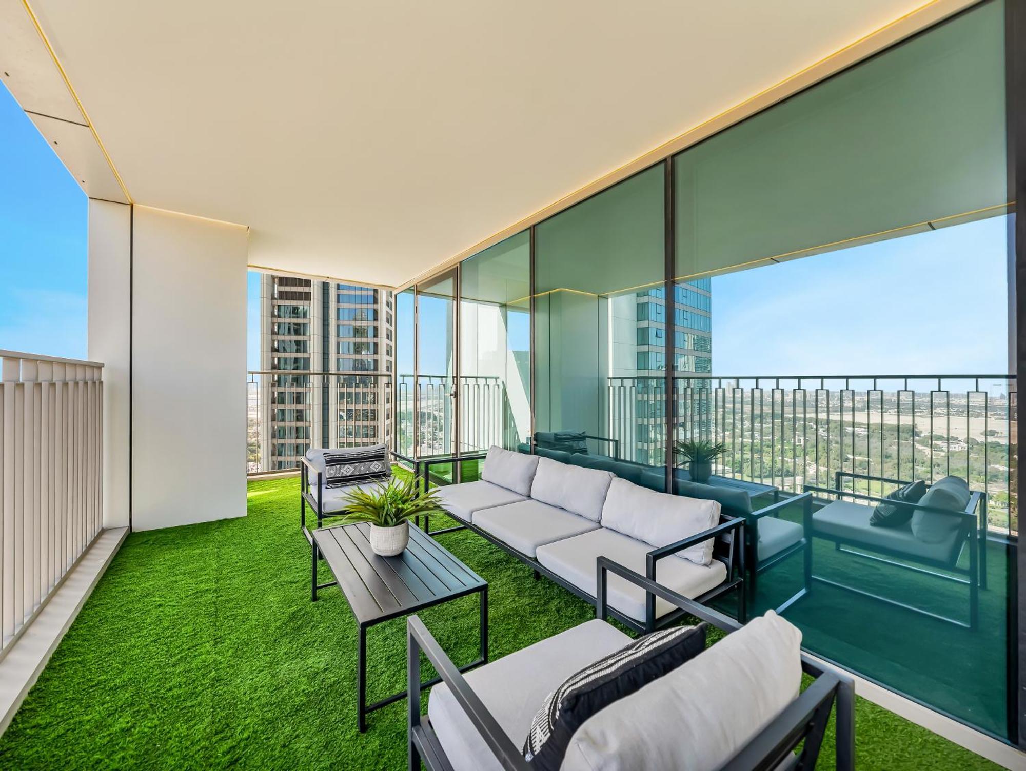 Lux 3br Maid With Burj View Mall Connect Dubai