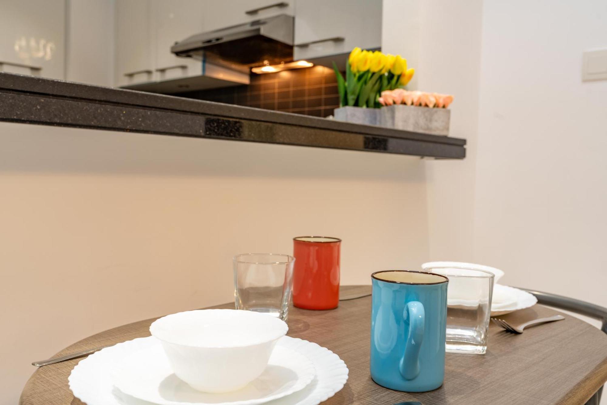 Apartment White Sage Opulence At Silverene Towers 1br Marina