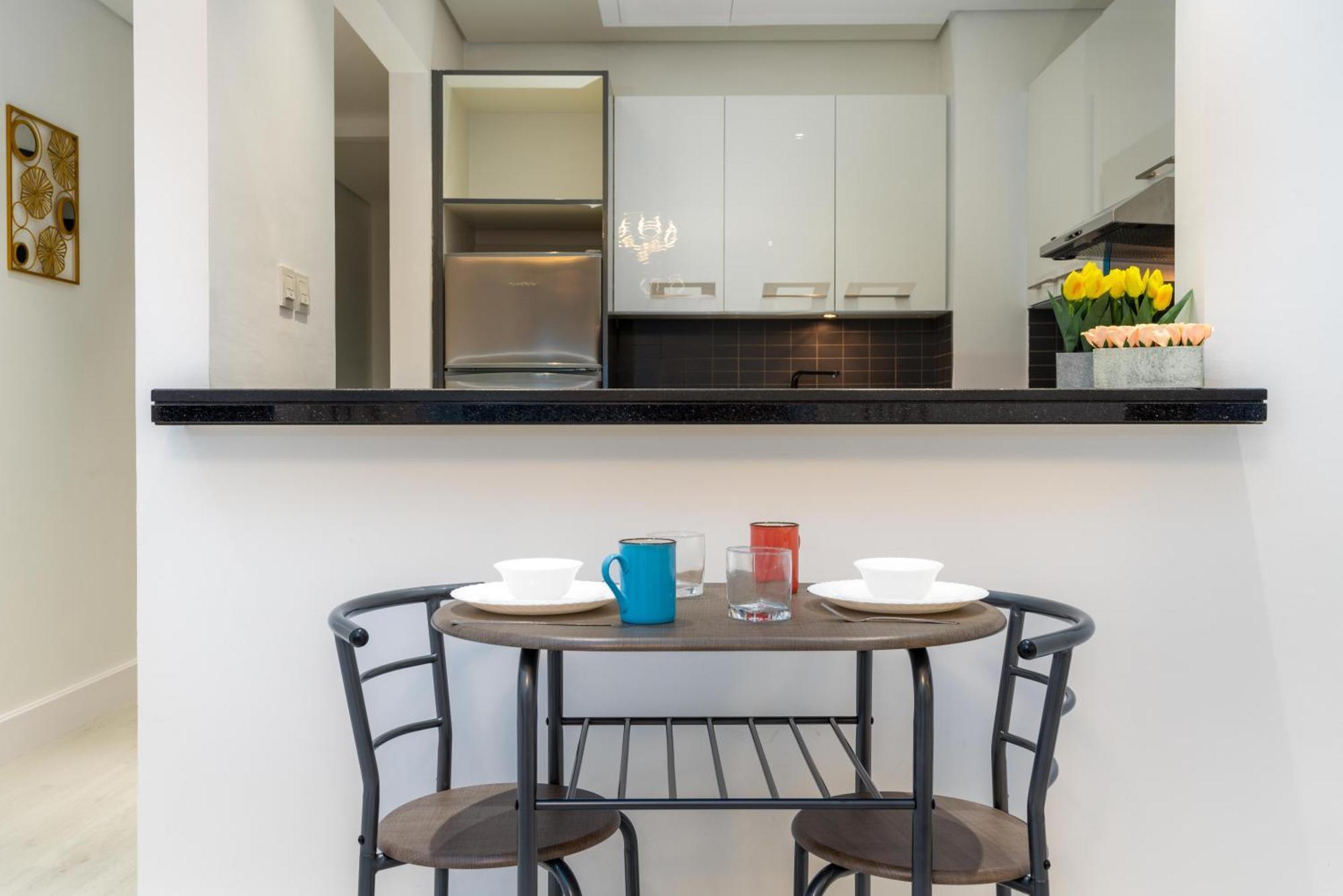 White Sage Opulence At Silverene Towers 1br Marina Apartment Dubai