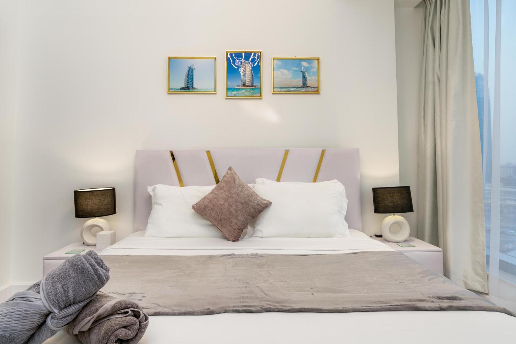 Apartment White Sage Opulence At Silverene Towers 1br Marina Dubai