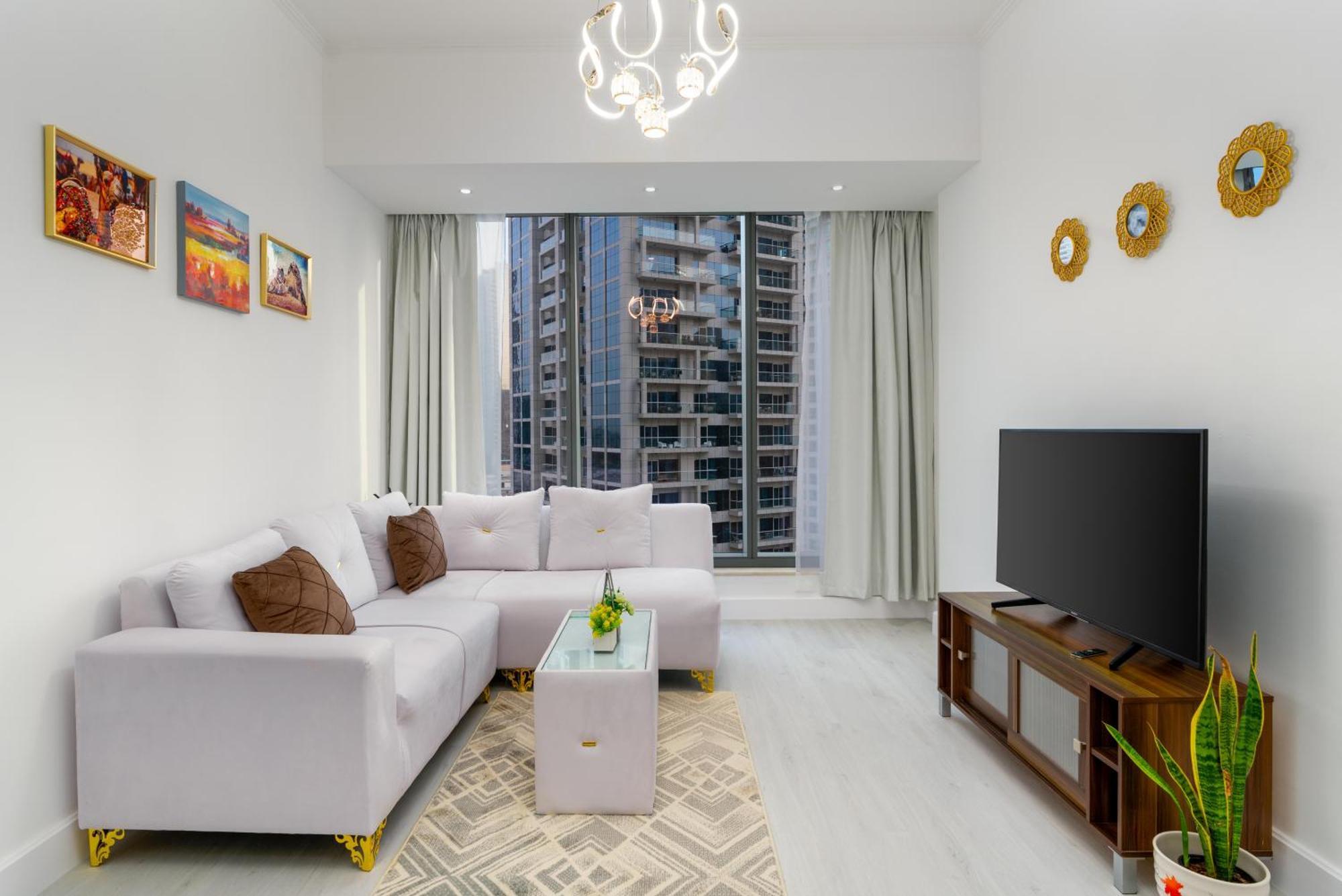 Apartment White Sage Opulence At Silverene Towers 1br Marina *