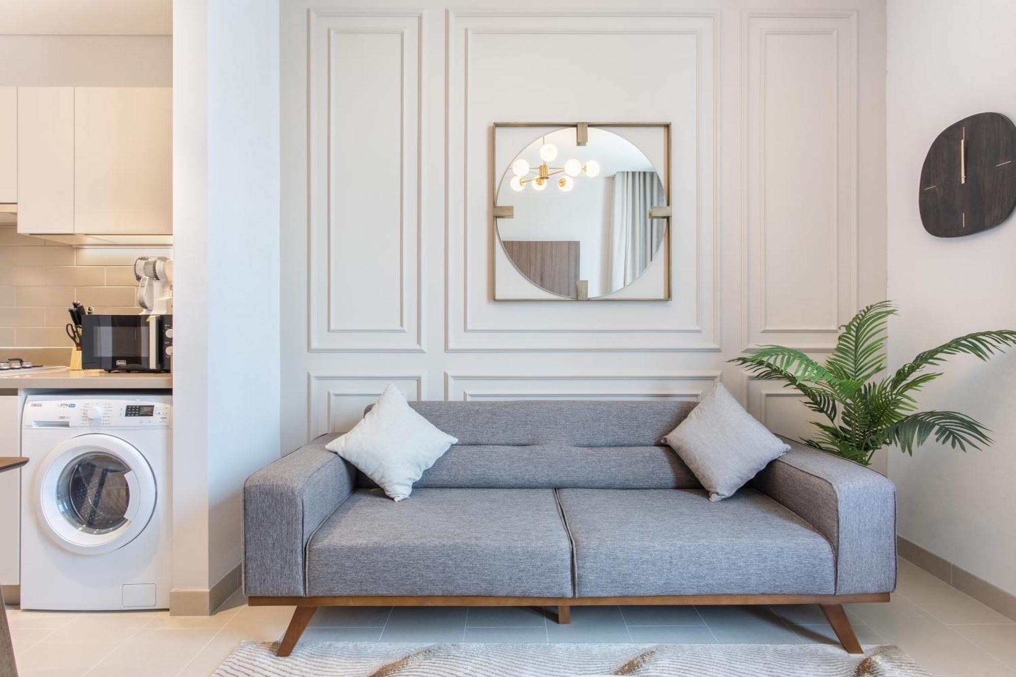 Apartment By Latinem Luxury 1br Cv A2707 Near Mall *