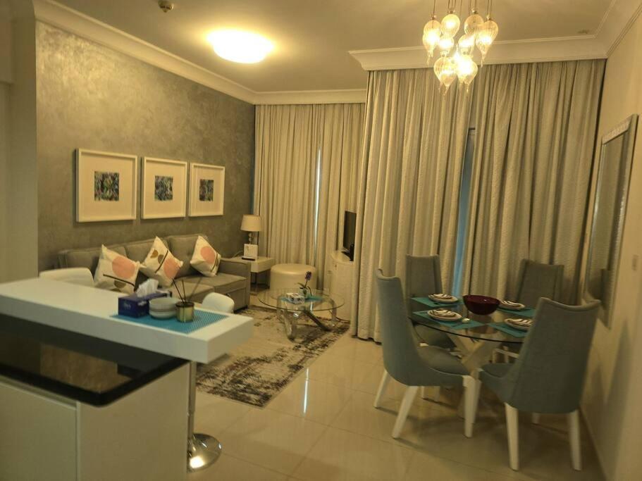 Royal Sky By Damac Maison Mall Street Daire *