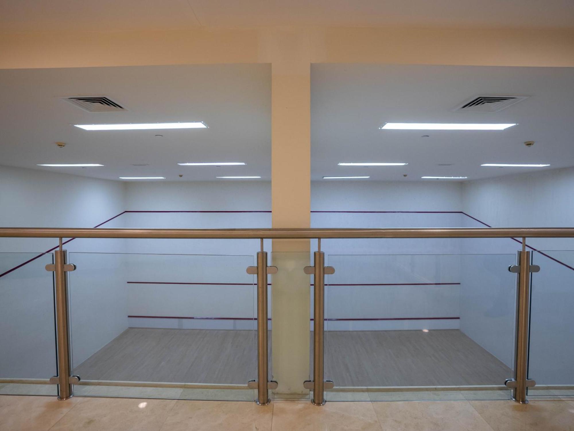 Holidays R Us 3 Bedroom Premium Location Apartment *