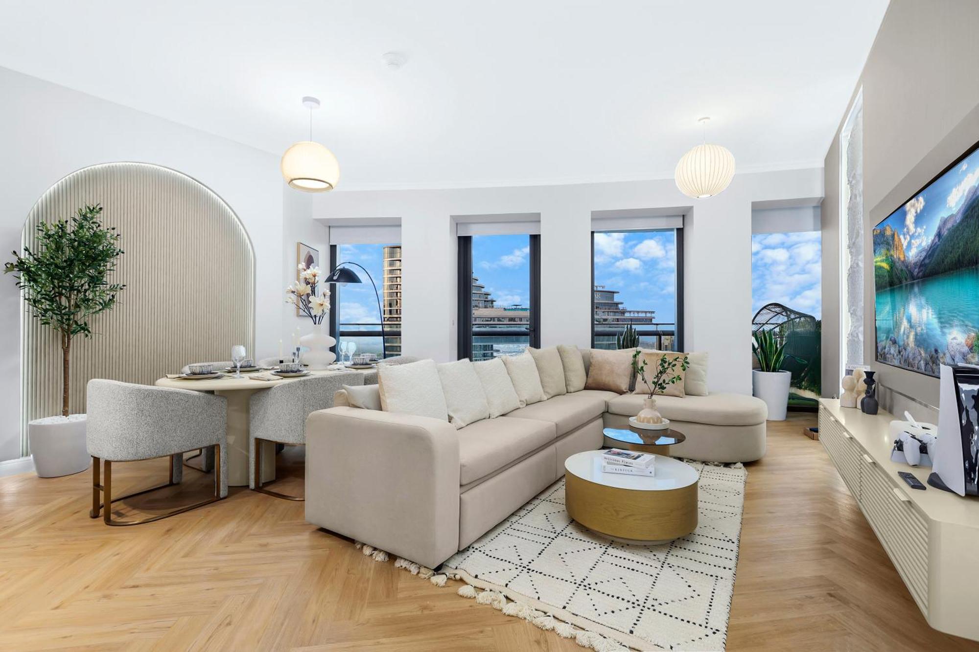 First Class 2br With Full Skyline & Sea View Dubai