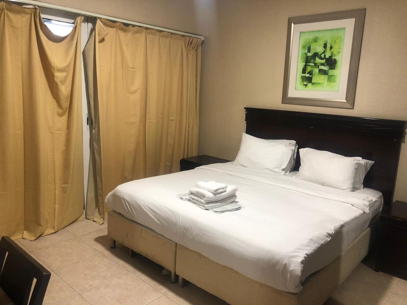 Homestay Ensuite In Coliving In Marina
