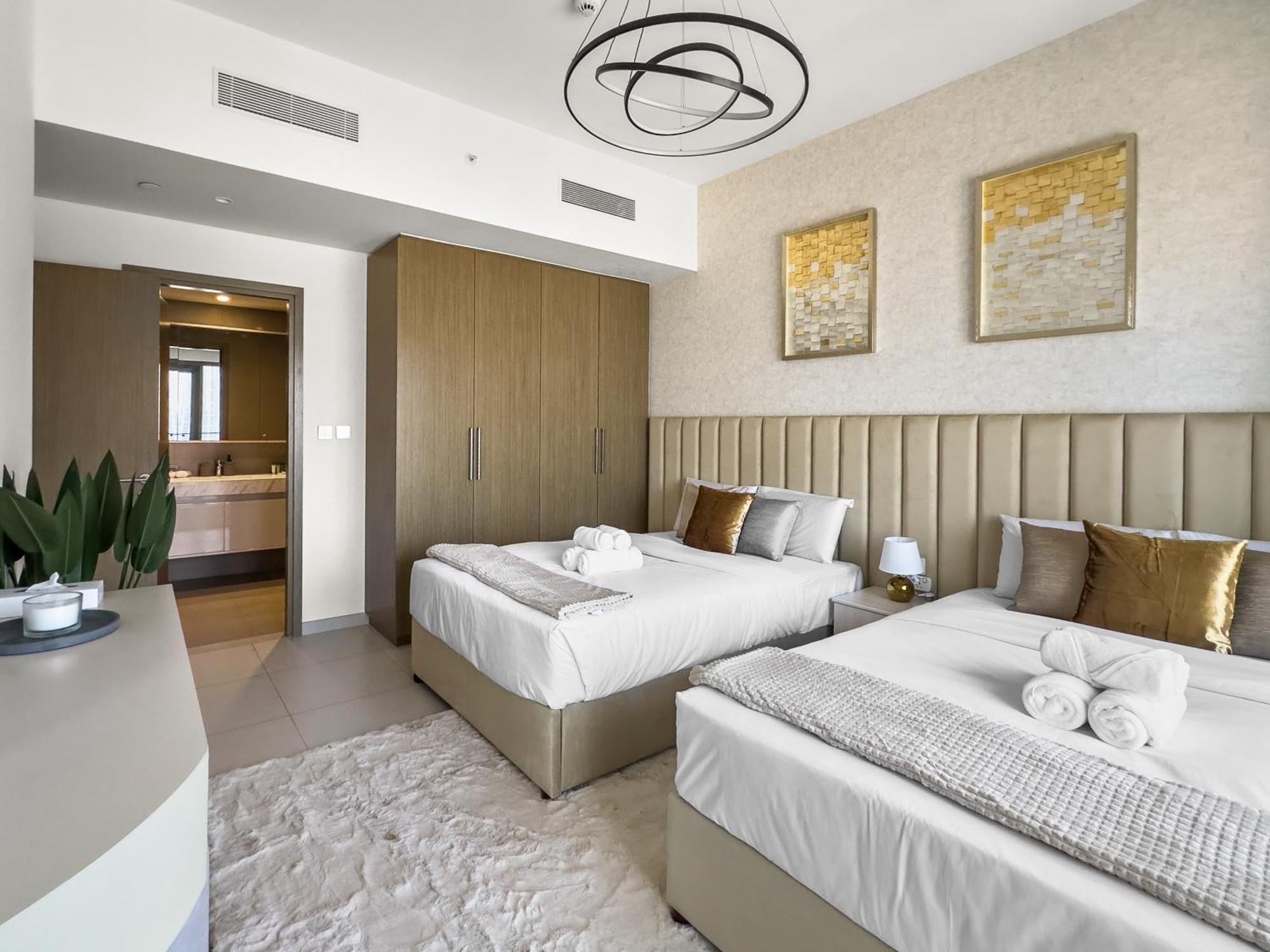 View In And Burj Khalifa View - 2 Bedroom - 3 Beds Apartment Dubai