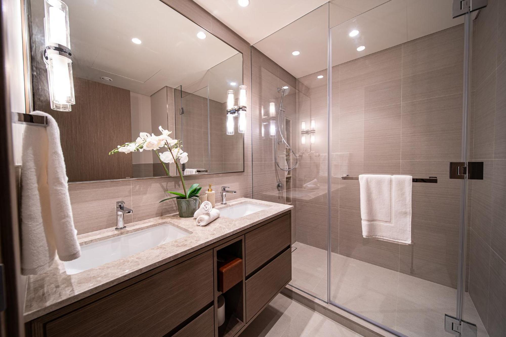 One Lux Grande Signature Residences Apartment *