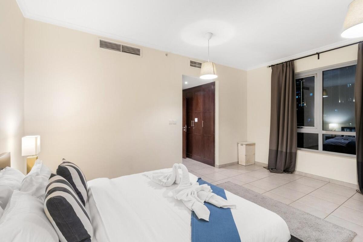First Class 2br Burj Khalifa & Fountain View Apartment *