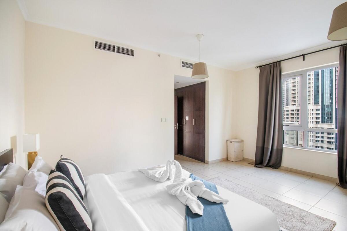 First Class 2br Burj Khalifa & Fountain View Apartment