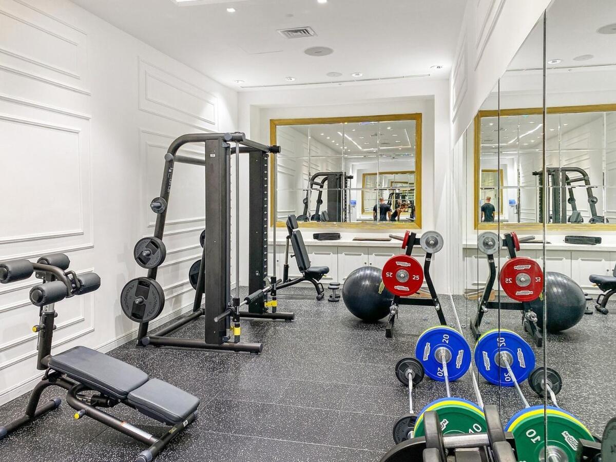 Apartment First Class 2br Burj Khalifa & Fountain View