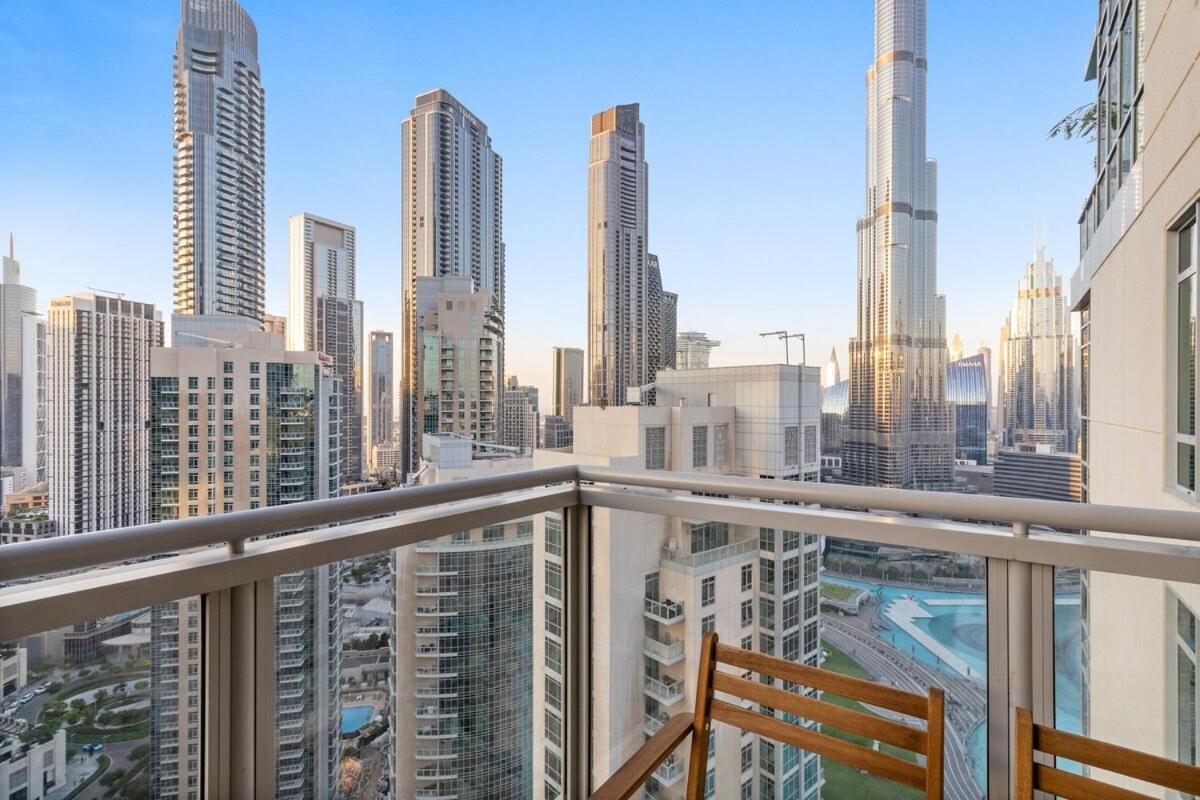 Apartment First Class 2br Burj Khalifa & Fountain View Dubai