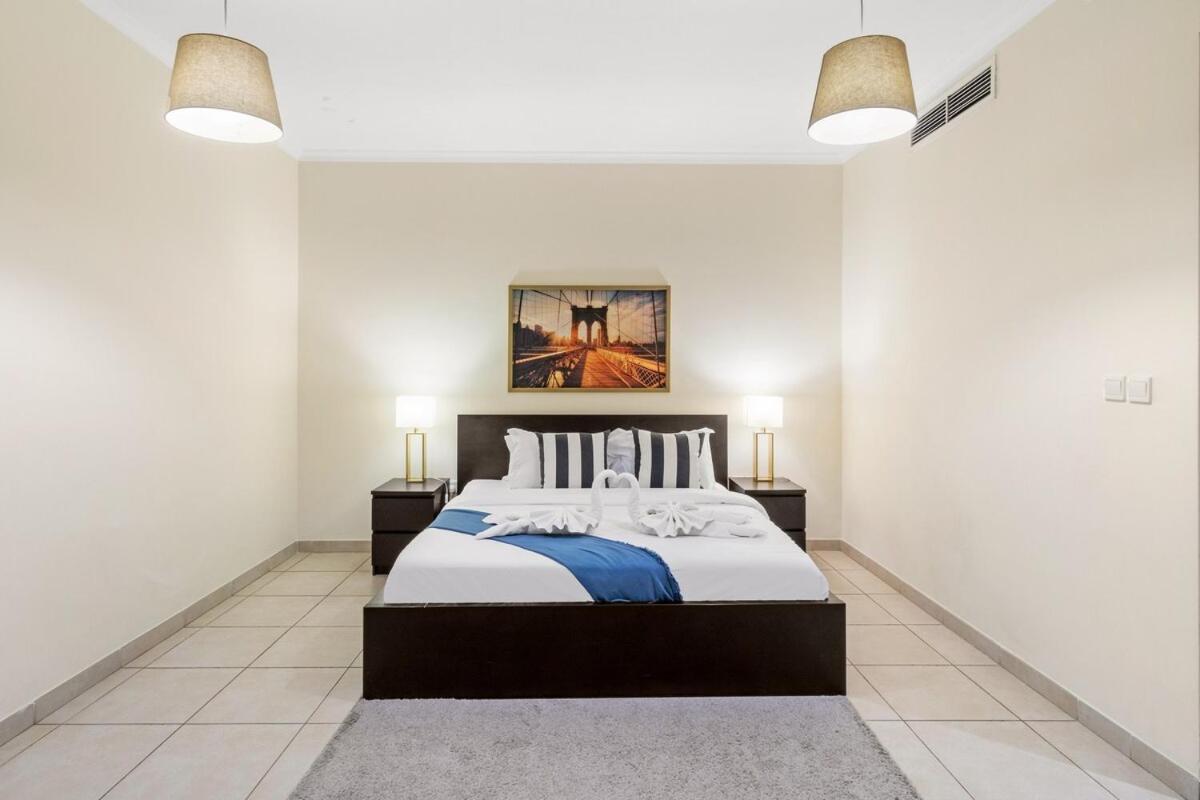 Apartment First Class 2br Burj Khalifa & Fountain View