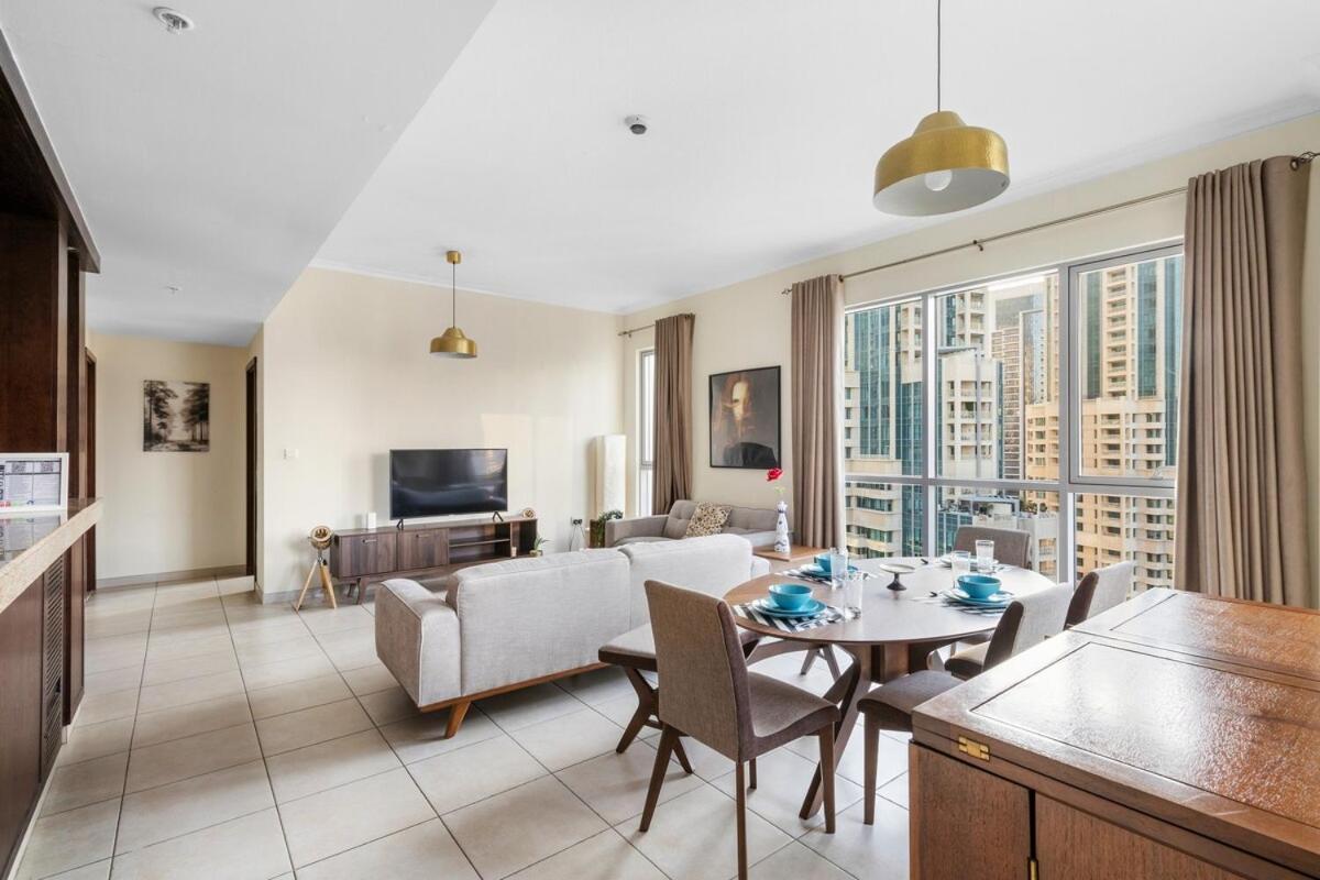 First Class 2br Burj Khalifa & Fountain View *