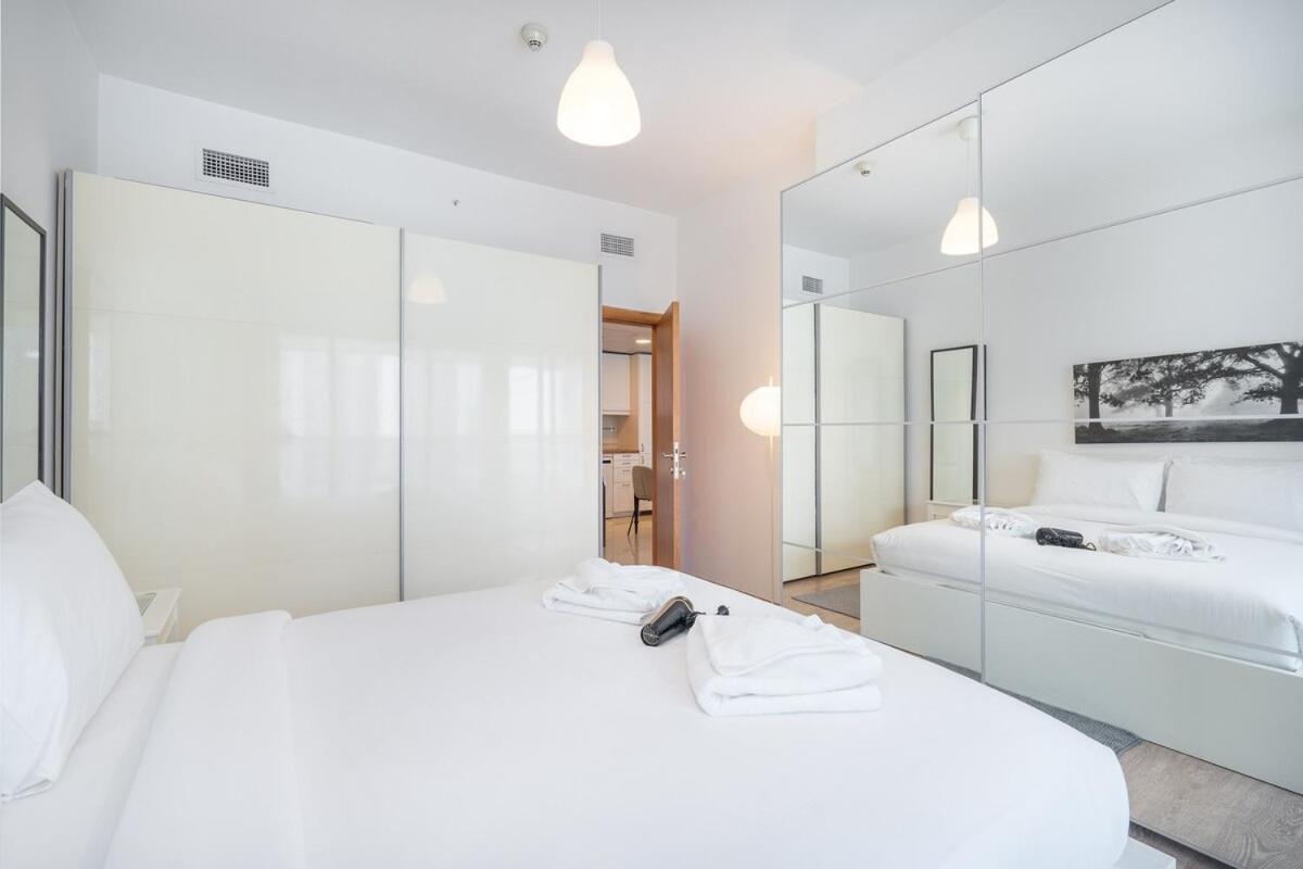 Apartment Cozy 1-bedroom Perfect For Couple In Marina Dubai
