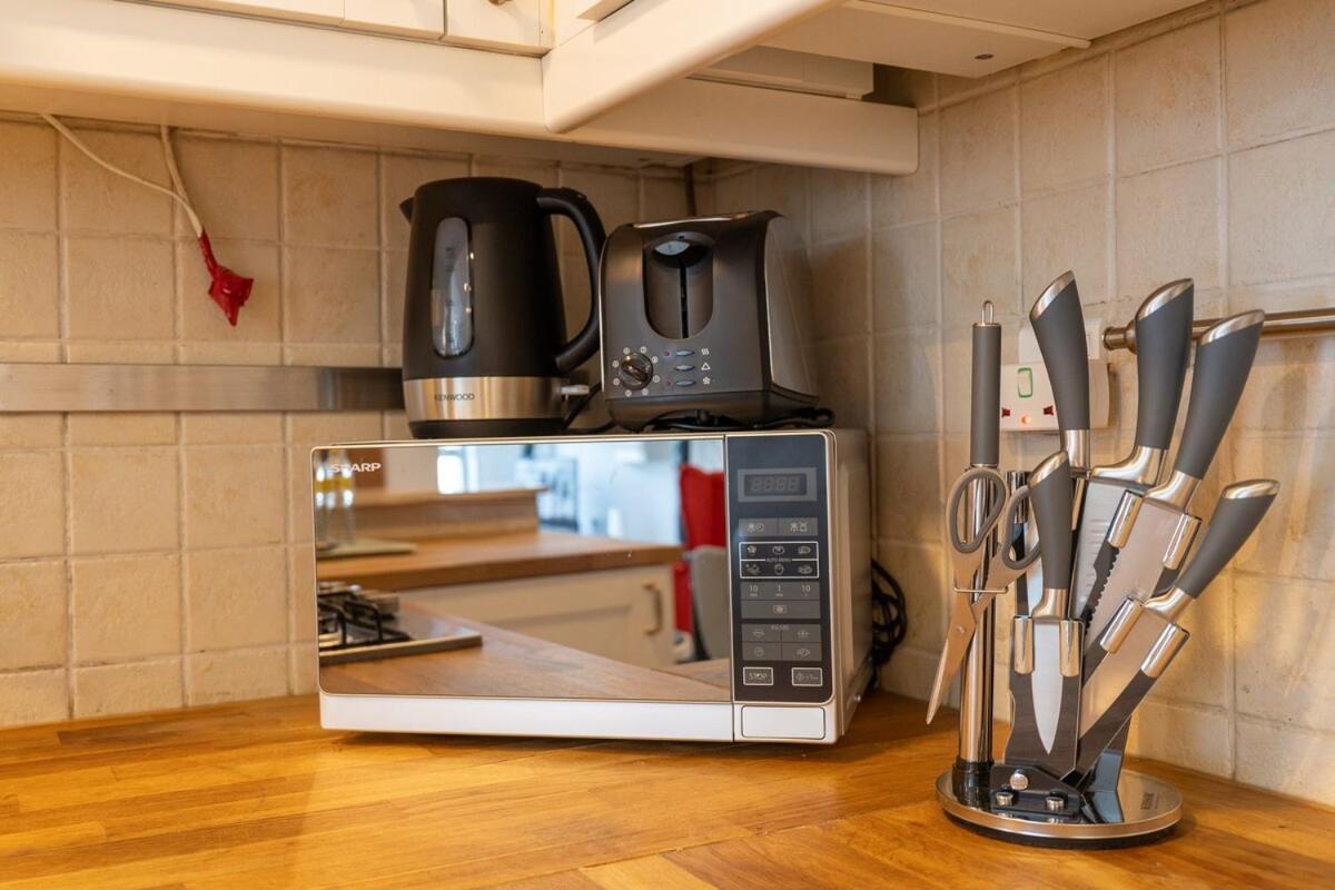 Apartment Cozy 1-bedroom Perfect For Couple In Marina Dubai