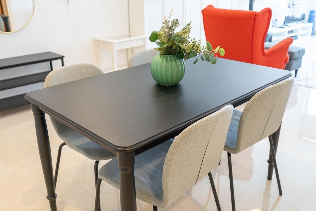 Cozy 1-bedroom Perfect For Couple In Marina * Dubai