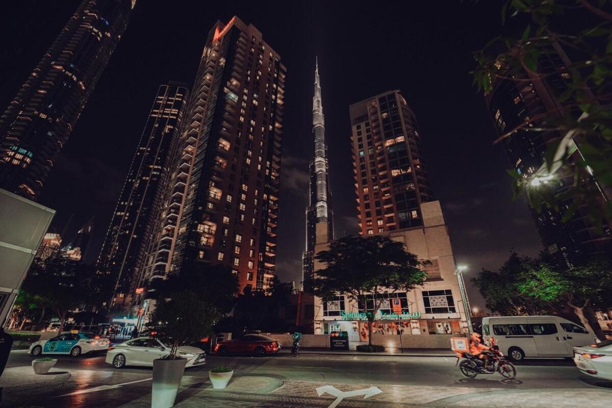 Elegant Downtown 5 Minute Walk To Burj Khalifa & Mall *