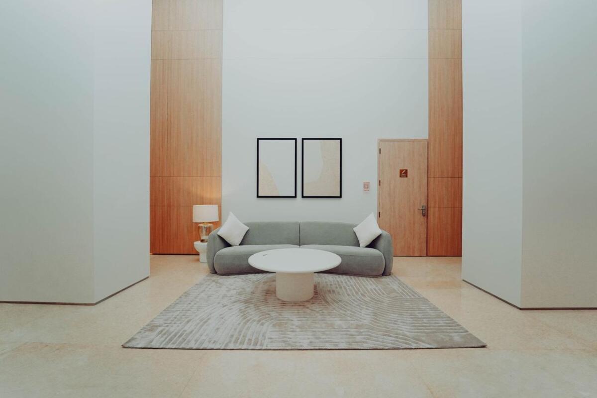 Apartment Elegant Downtown 5 Minute Walk To Burj Khalifa & Mall *