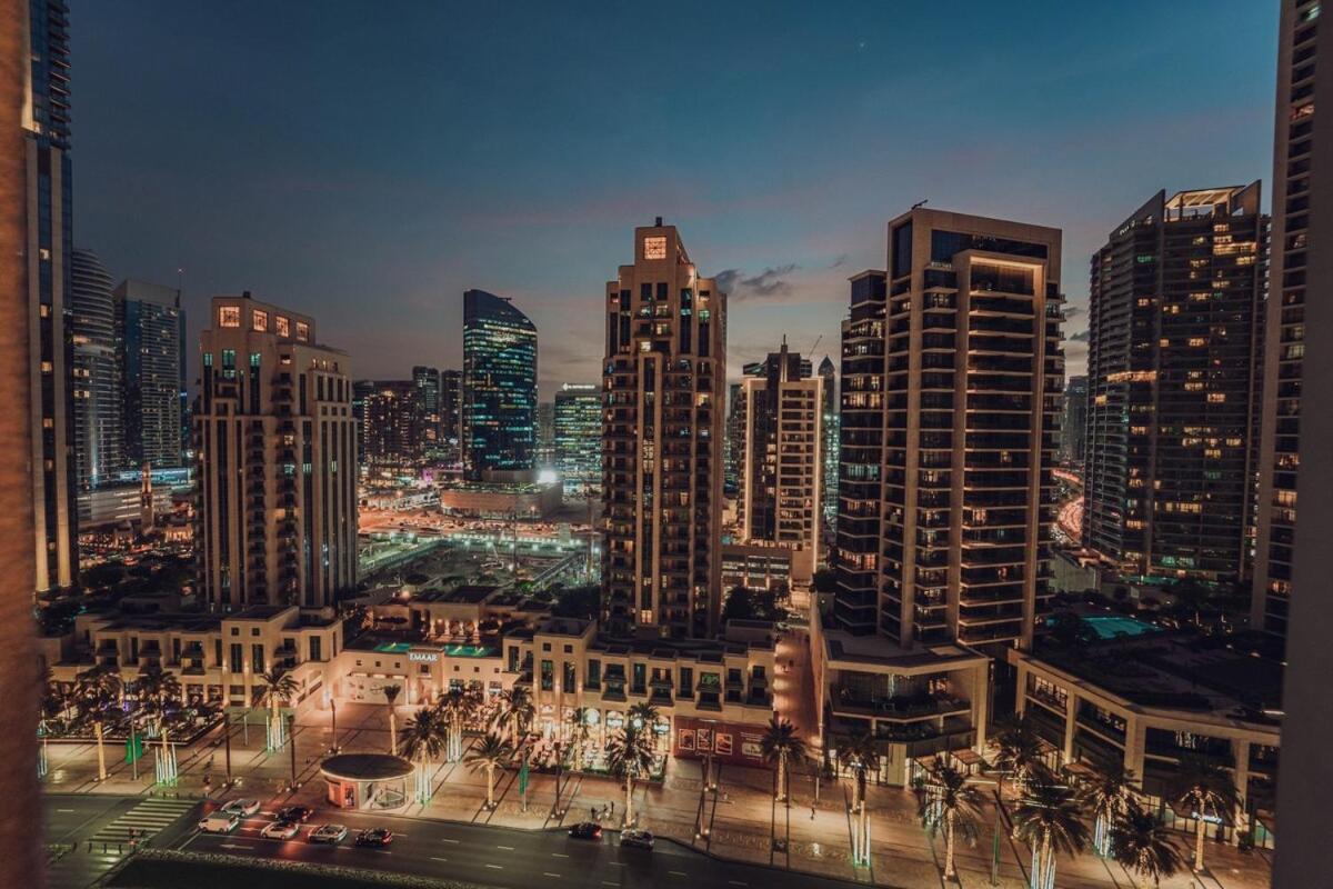 Elegant Downtown 5 Minute Walk To Burj Khalifa & Mall *