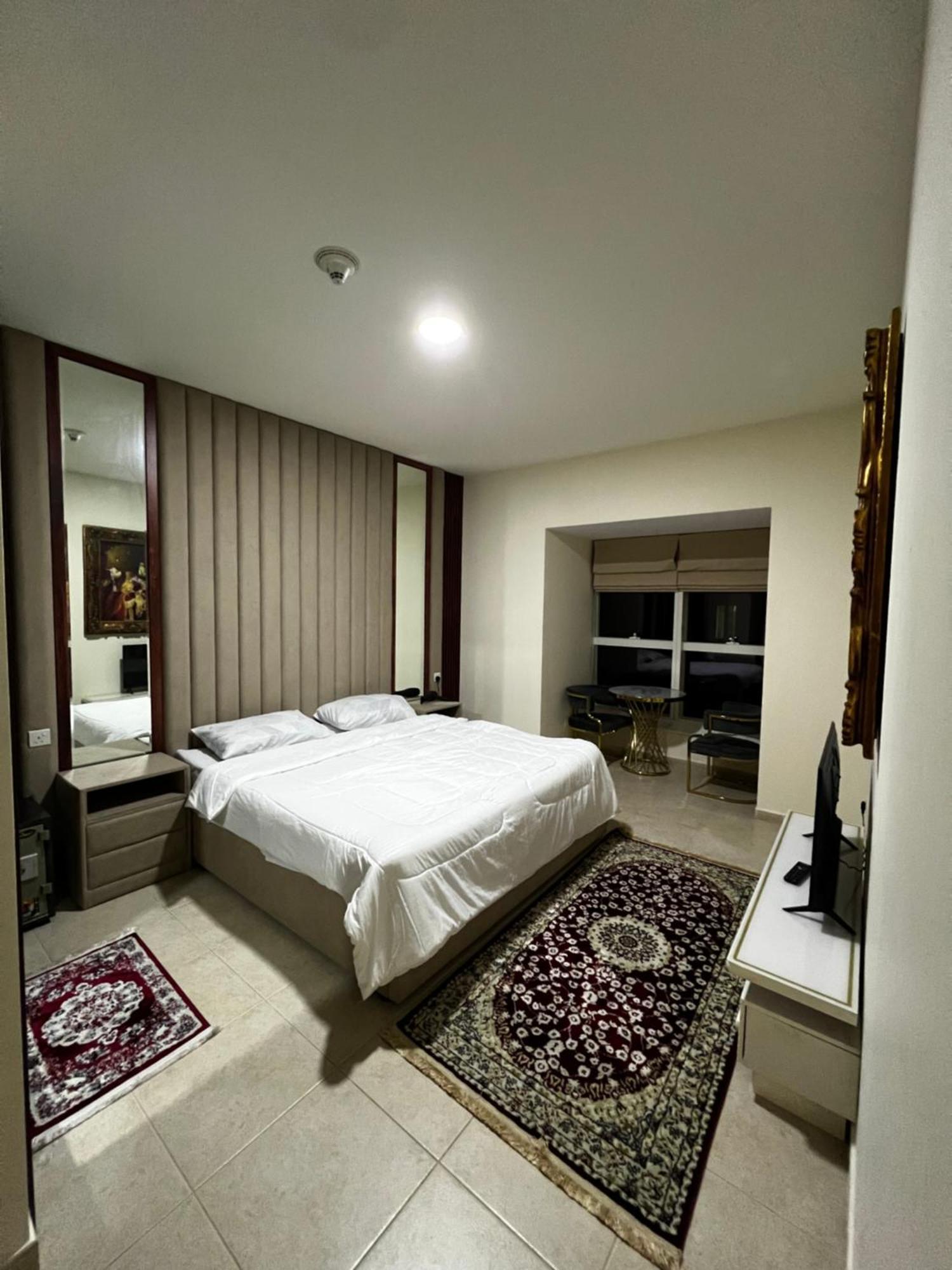 Elite 4007 Apartment