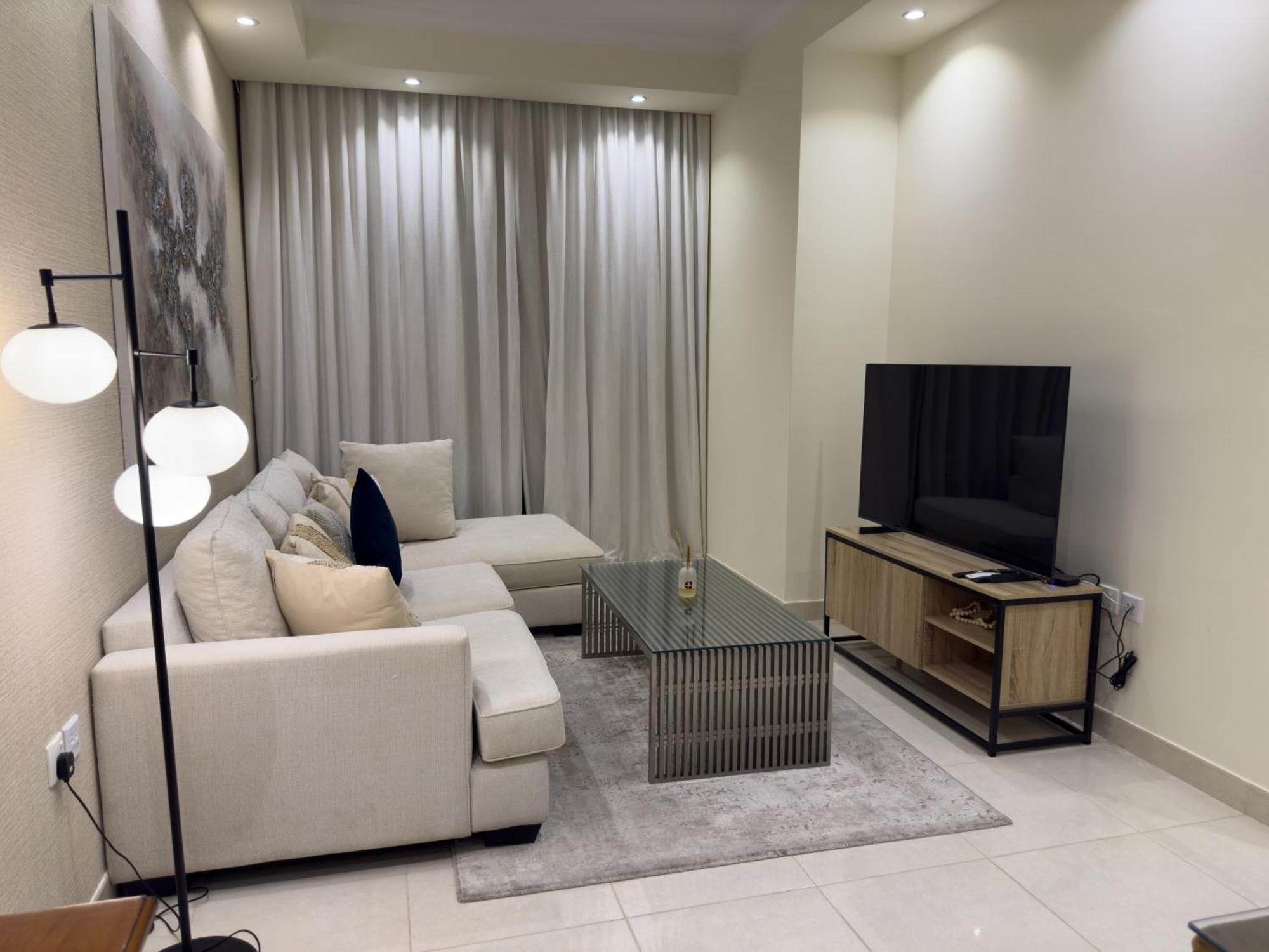 Apartment 1bhk In Business Bay Near Metro *