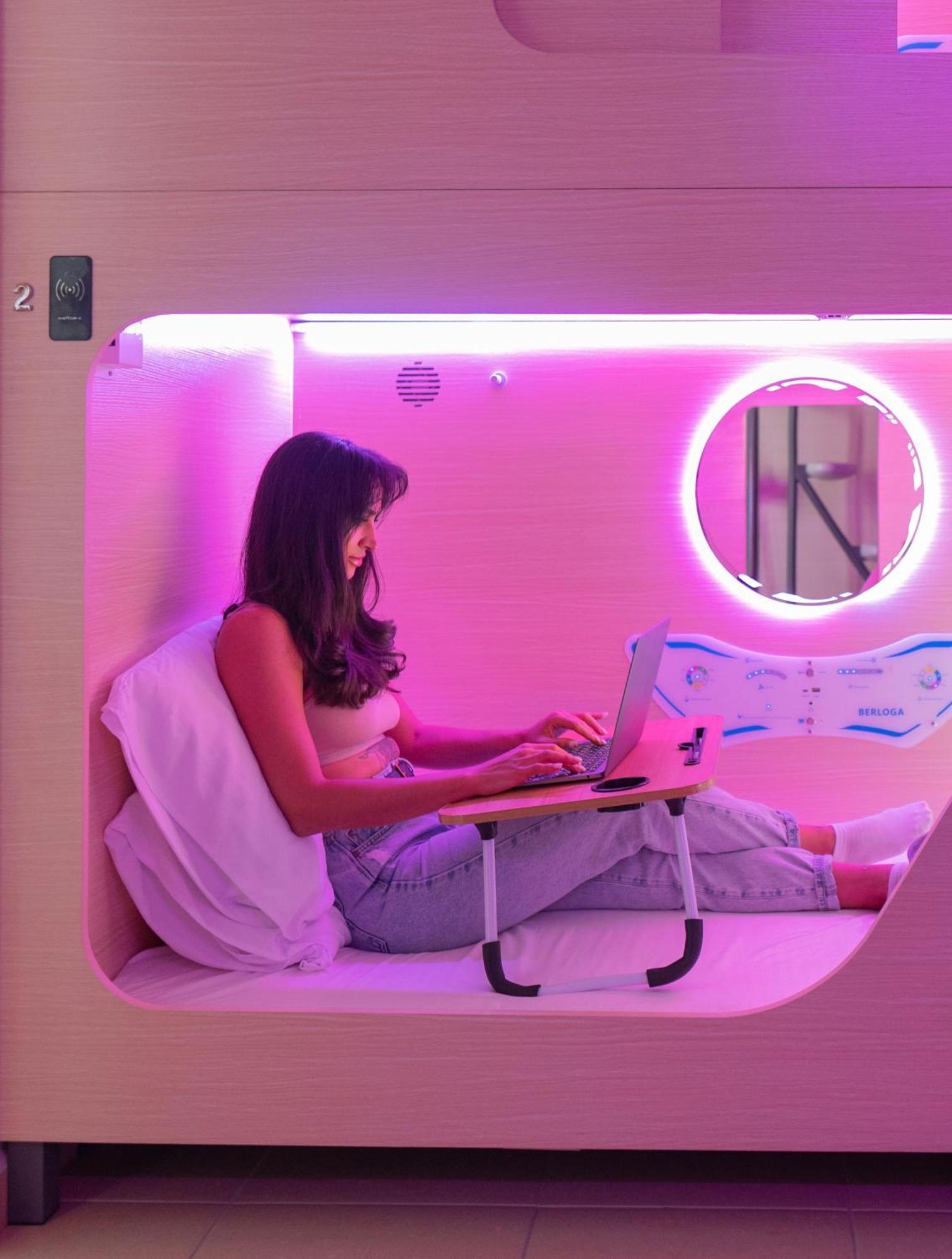 Berloga Capsule Jbr Capsule hotel Dubai