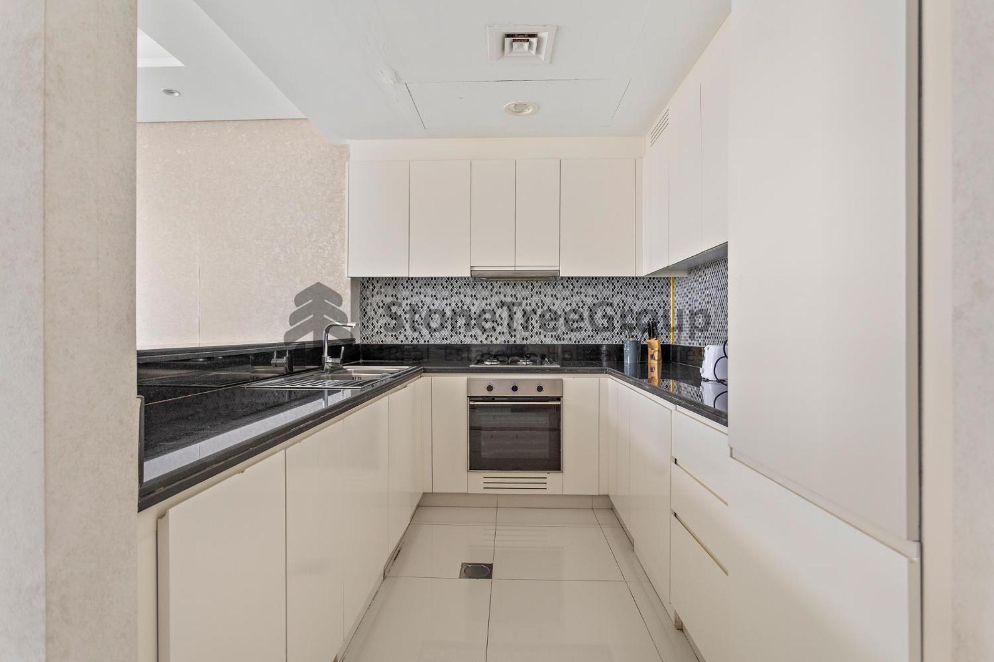 Stonetree - Spacious 2br In Paramount