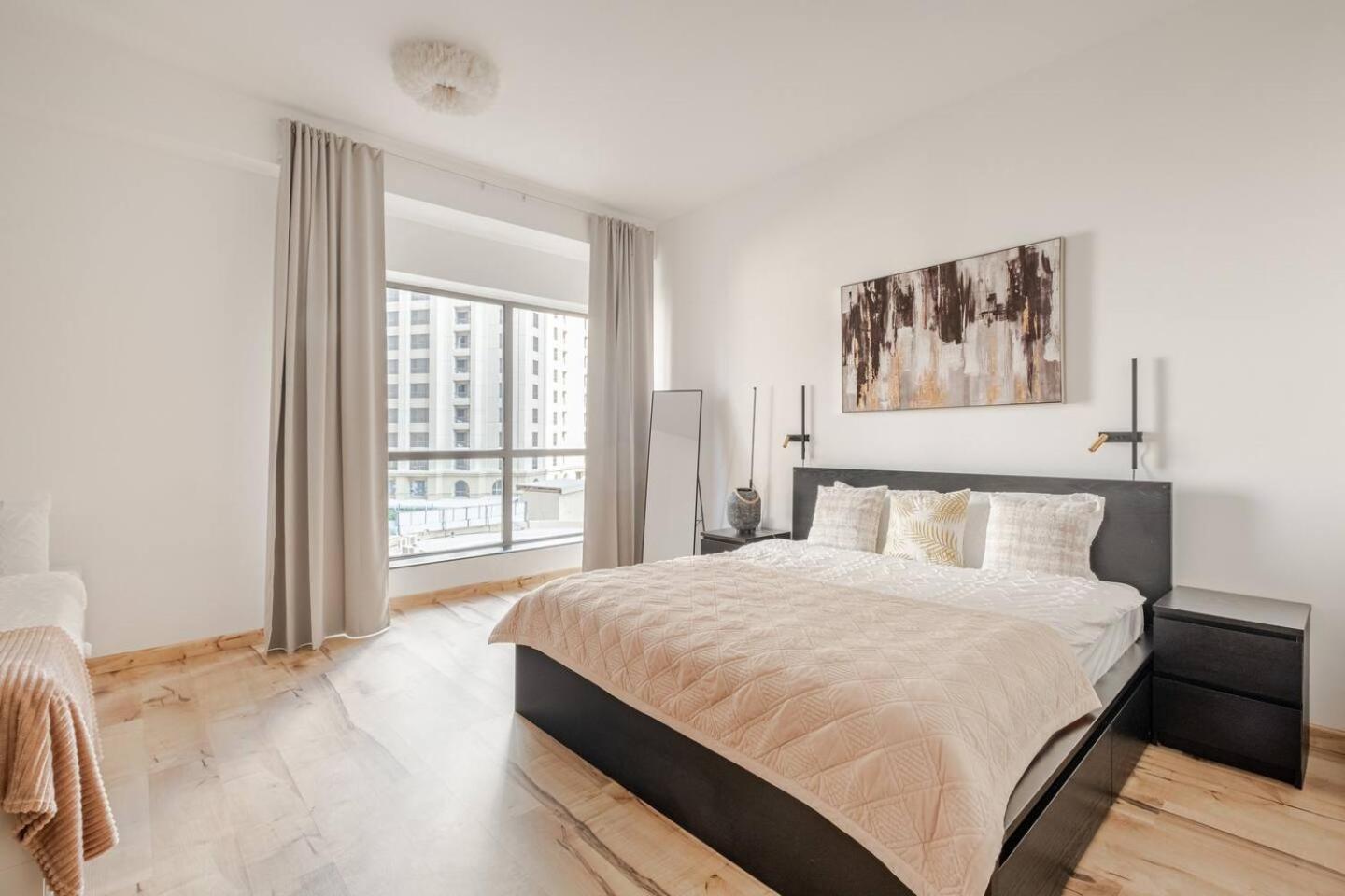 Apartamento Stylish Beachside 3 Beds In Jbr *