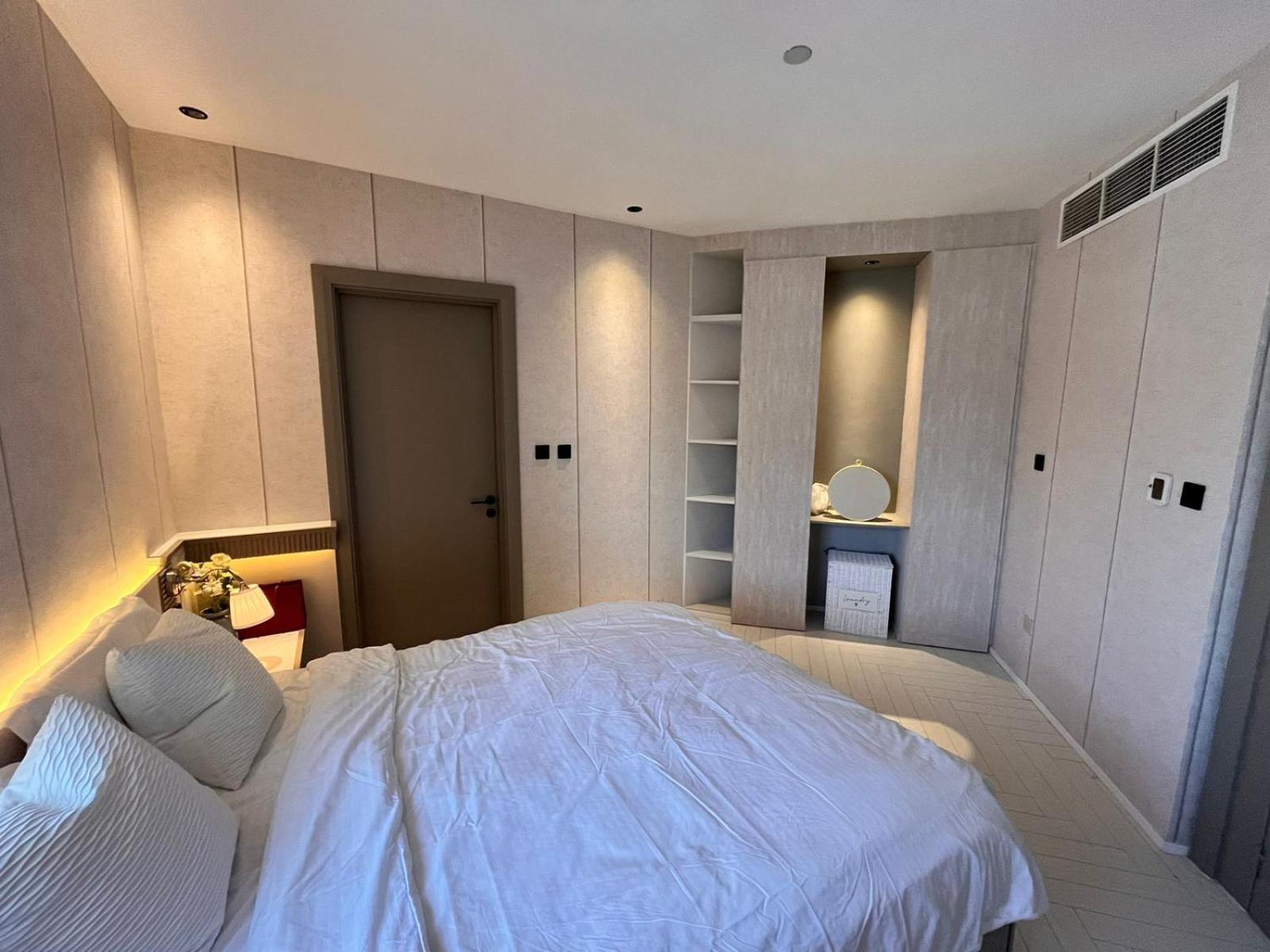 Gate 1 Apartment