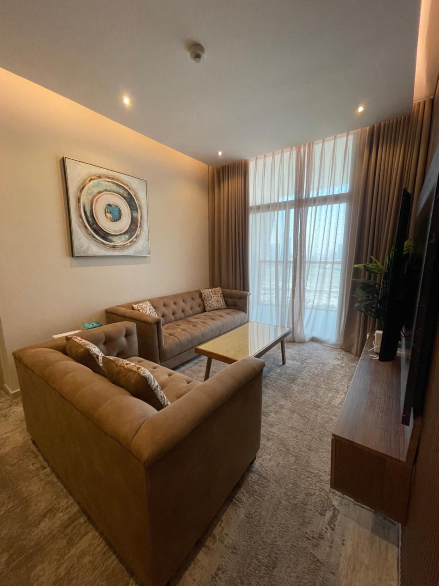 Apartment Ane Homes *