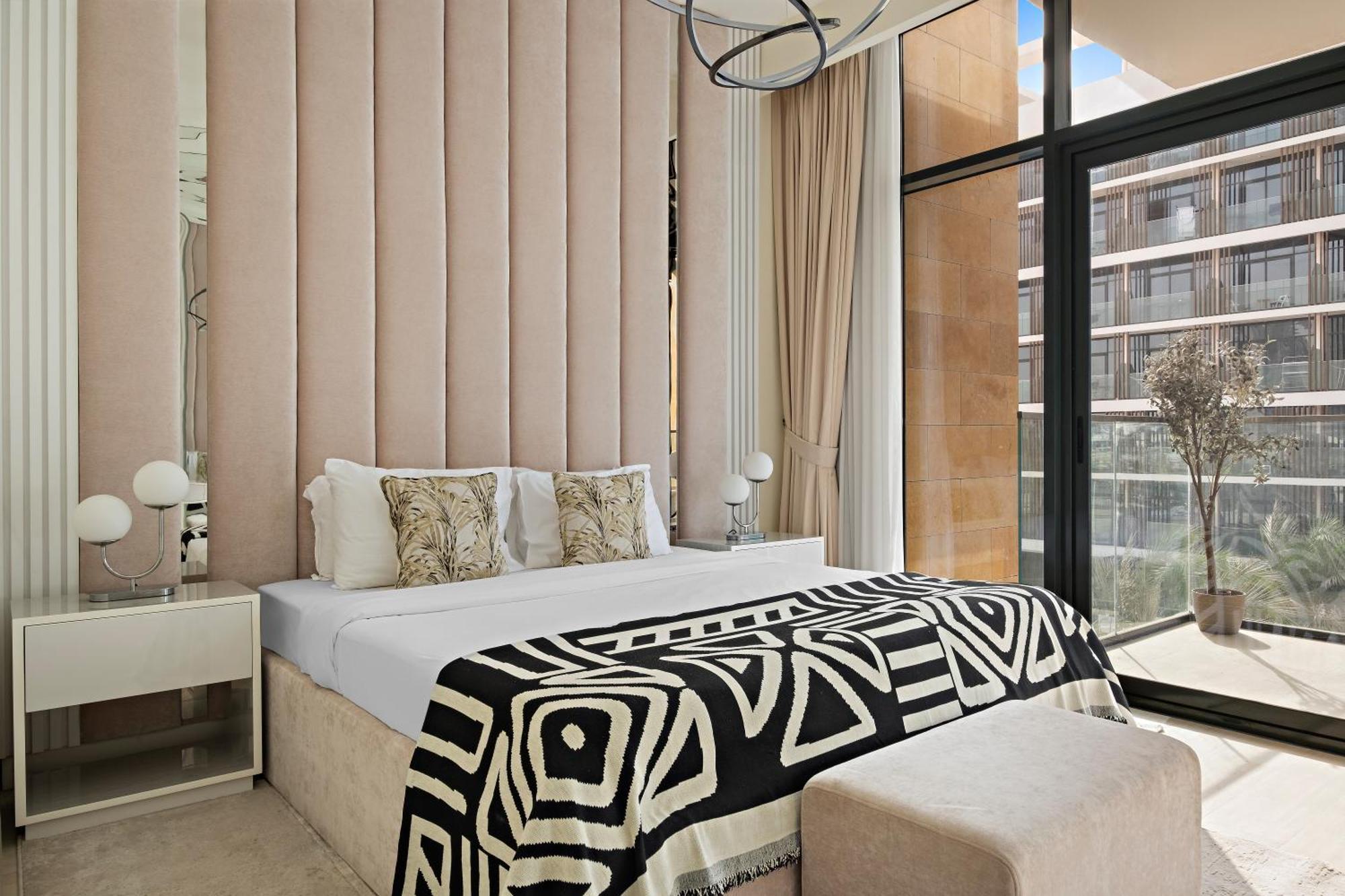 1br Azizi Riviera B7, Pool View *