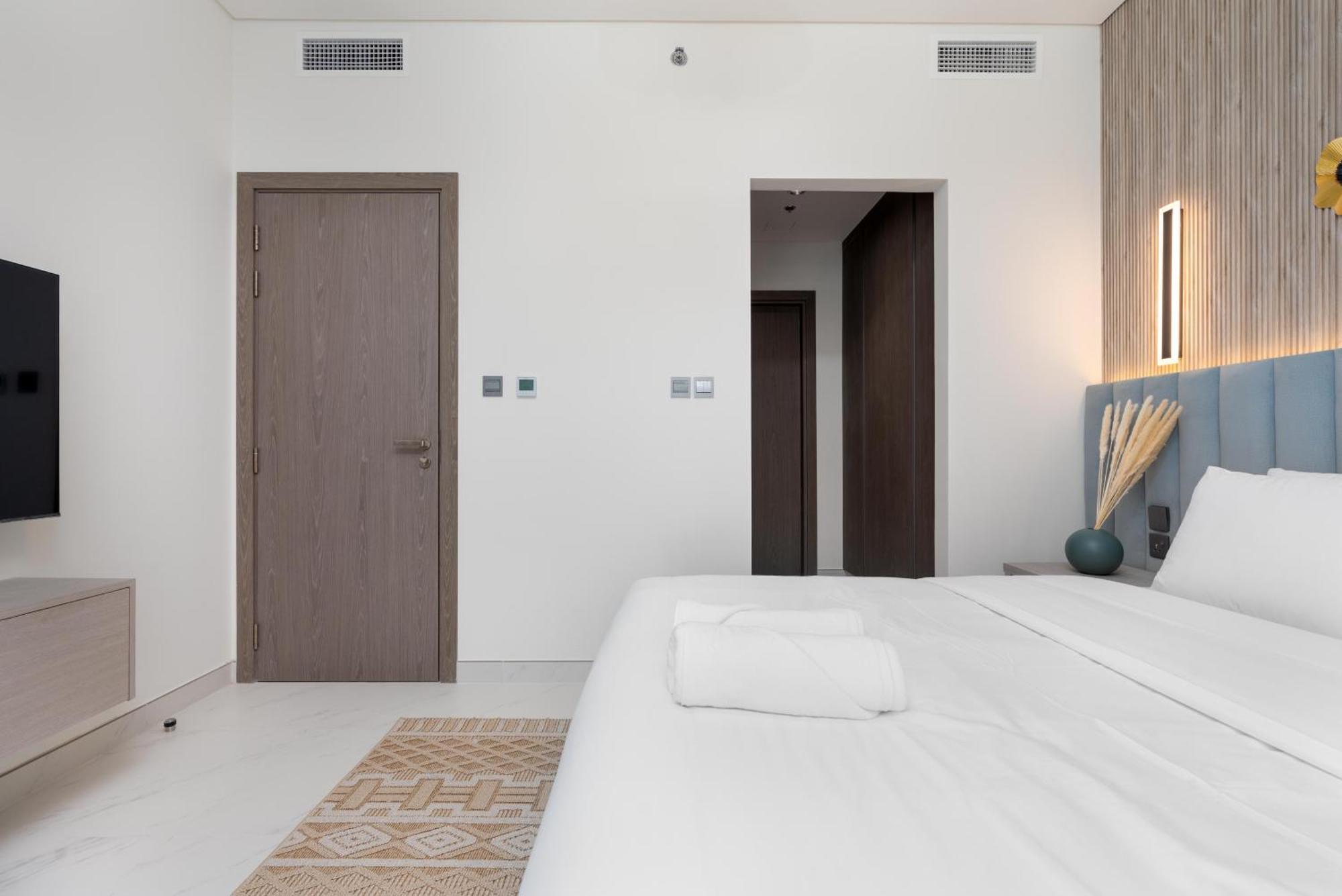 Luxury In Center, District One Apartment *