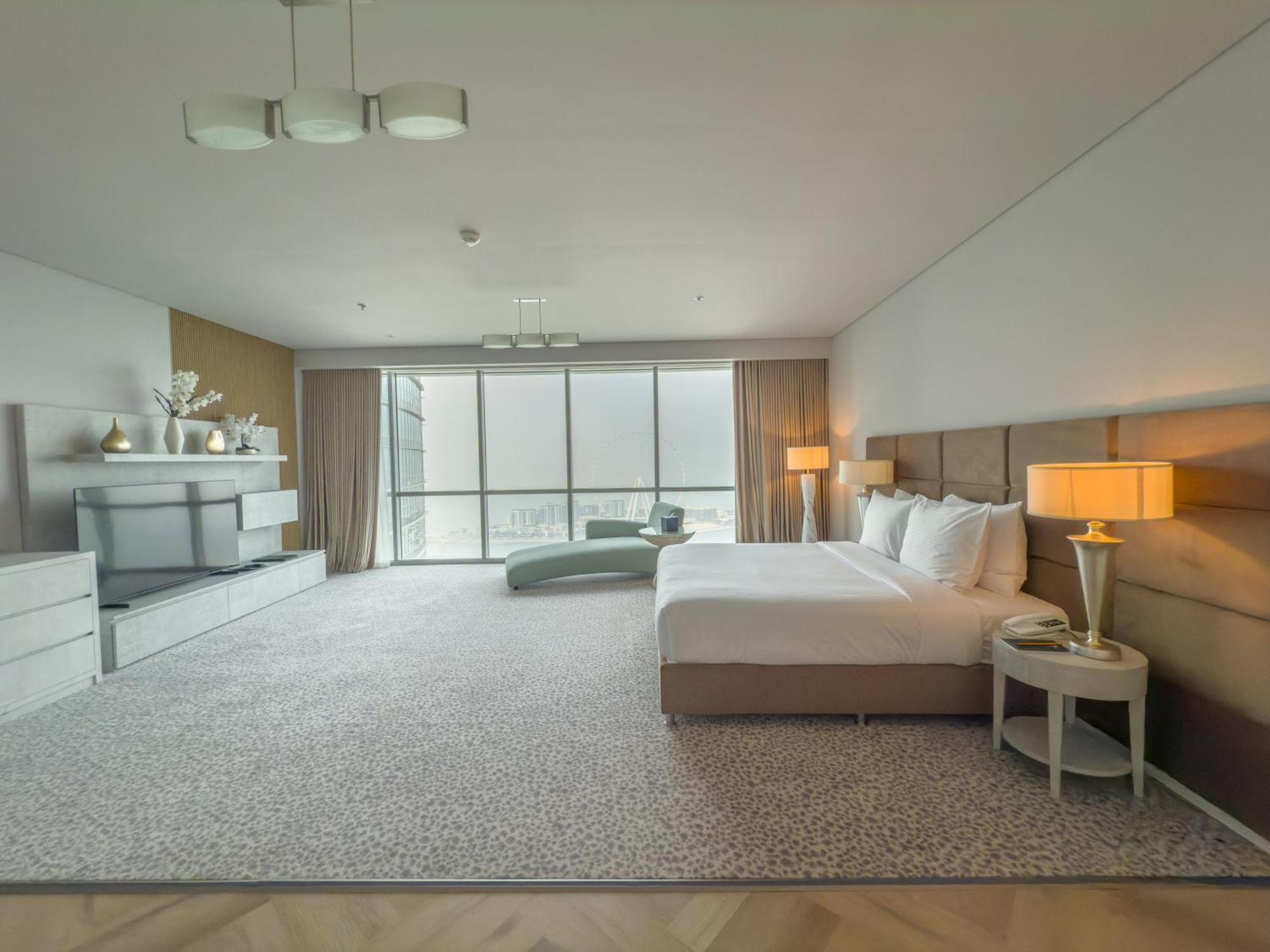 Aparthotel Blue Tower The Walk Jbr 5*