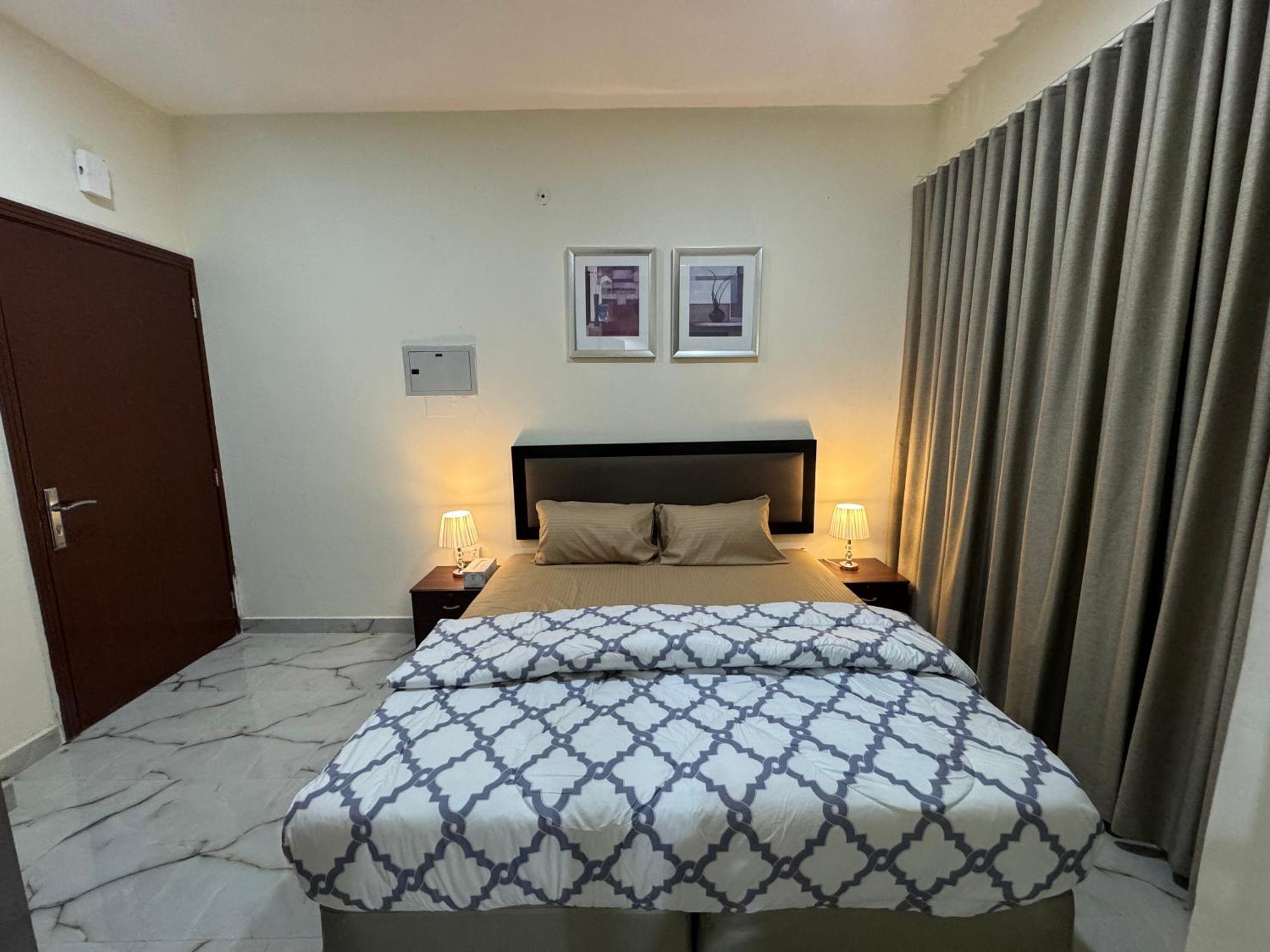 Furnished Private Near Union Metro Station Hospedagem domiciliar