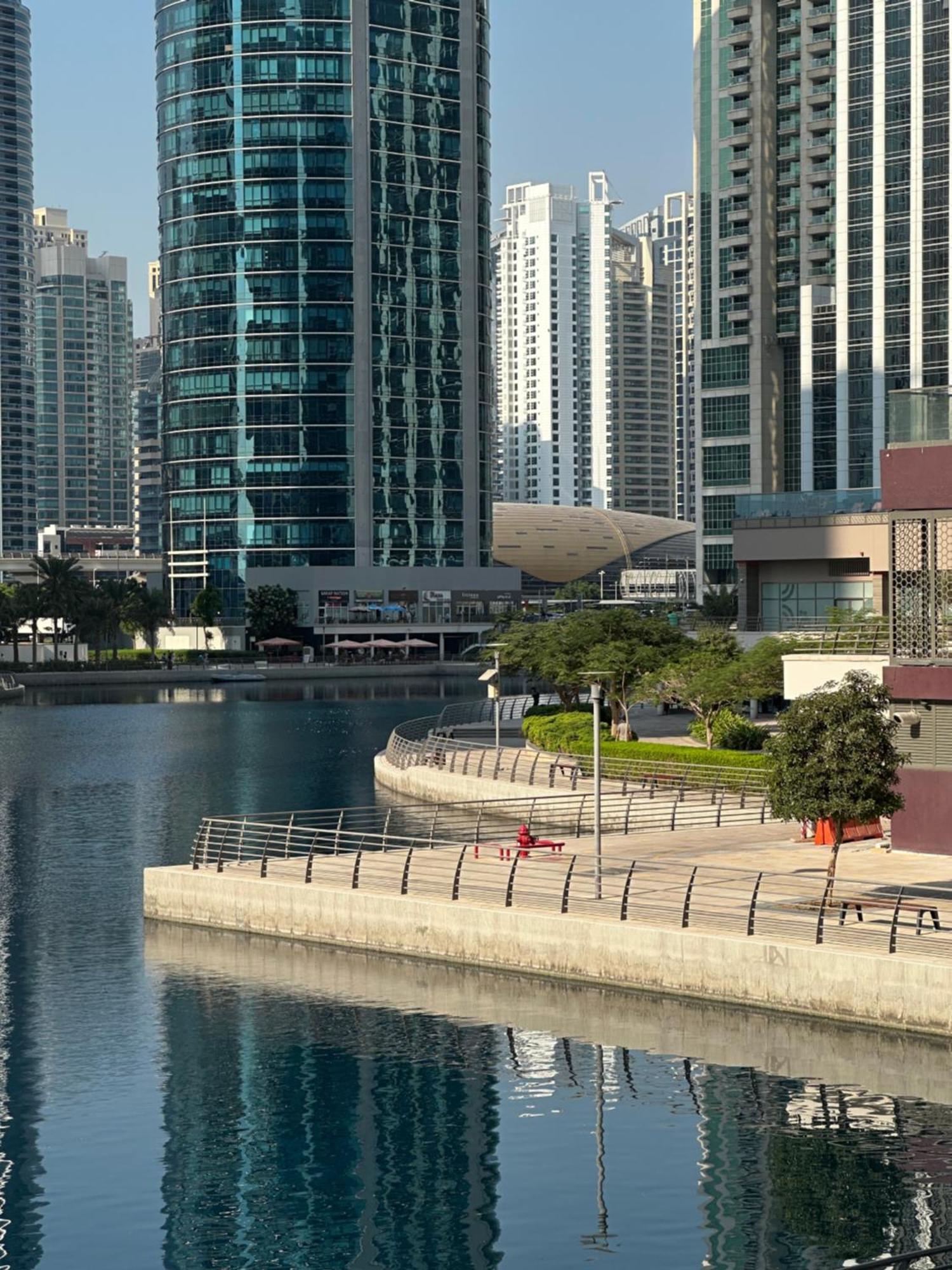 Stunning With Sea-view In Jlt Apartment Dubai
