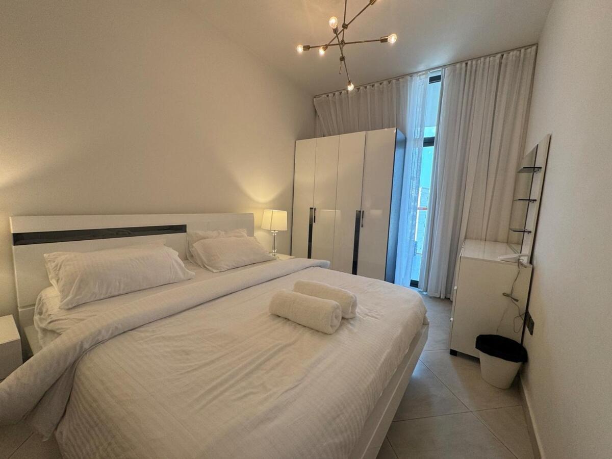 Ashri Hh Elegant Apr In Binghatti Avenue Jaddaf Apartment *