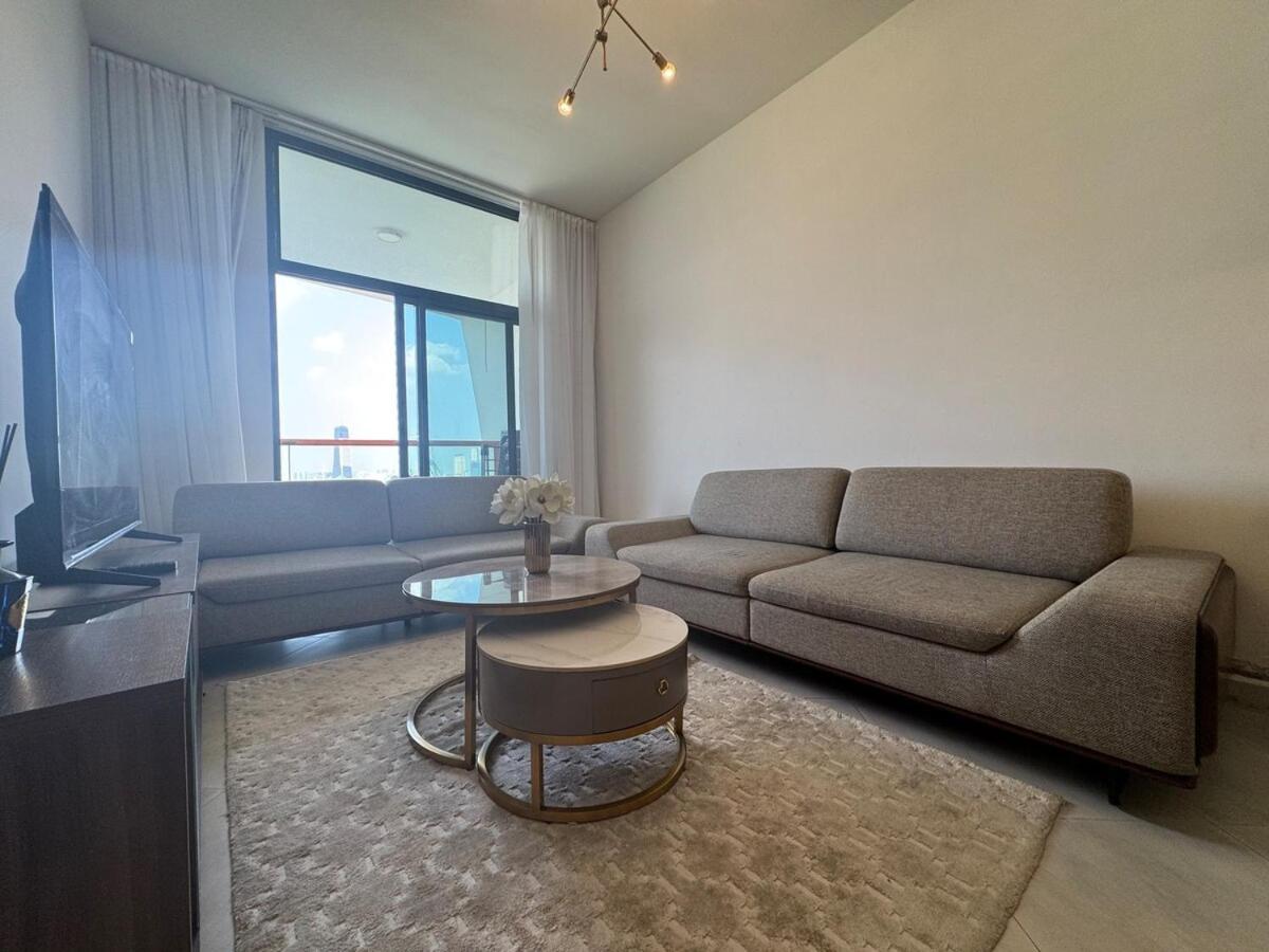 Ashri Hh Elegant Apr In Binghatti Avenue Jaddaf Dubai