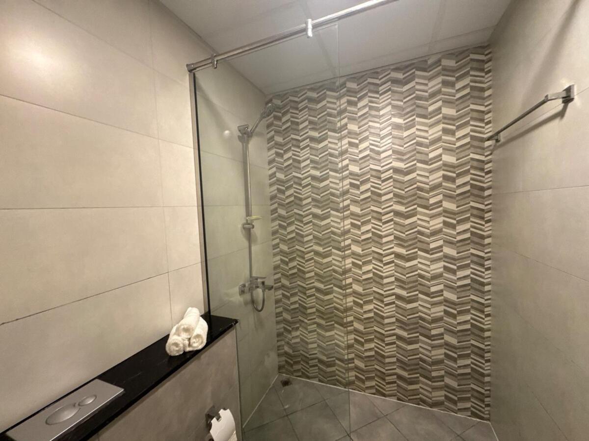Ashri Hh Elegant Apr In Binghatti Avenue Jaddaf Apartment *