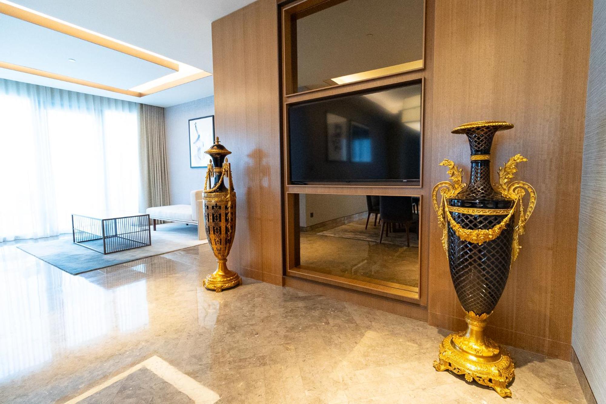 Address Residences Opera At Downtown Apartment