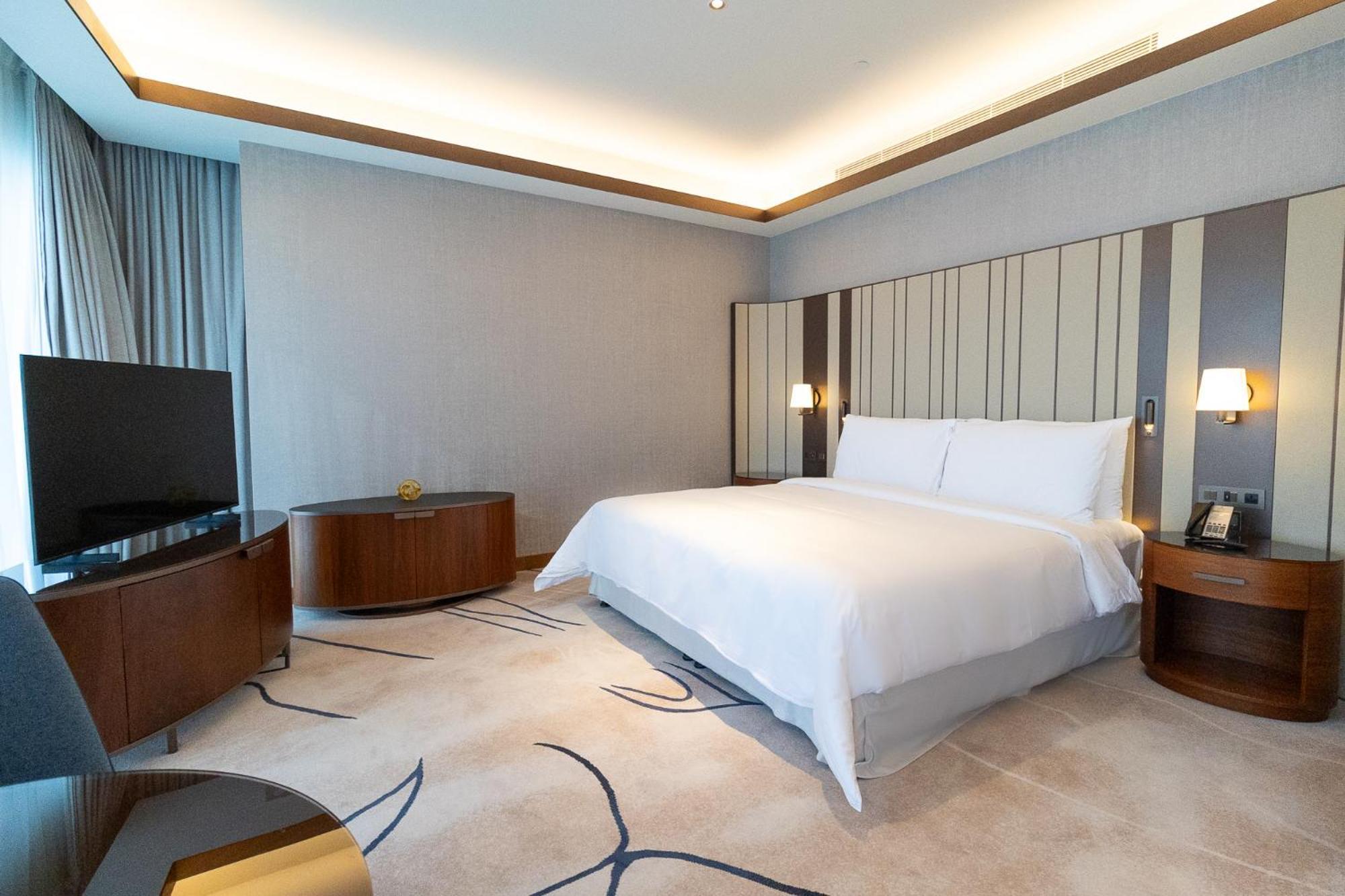 Address Residences Opera At Downtown *