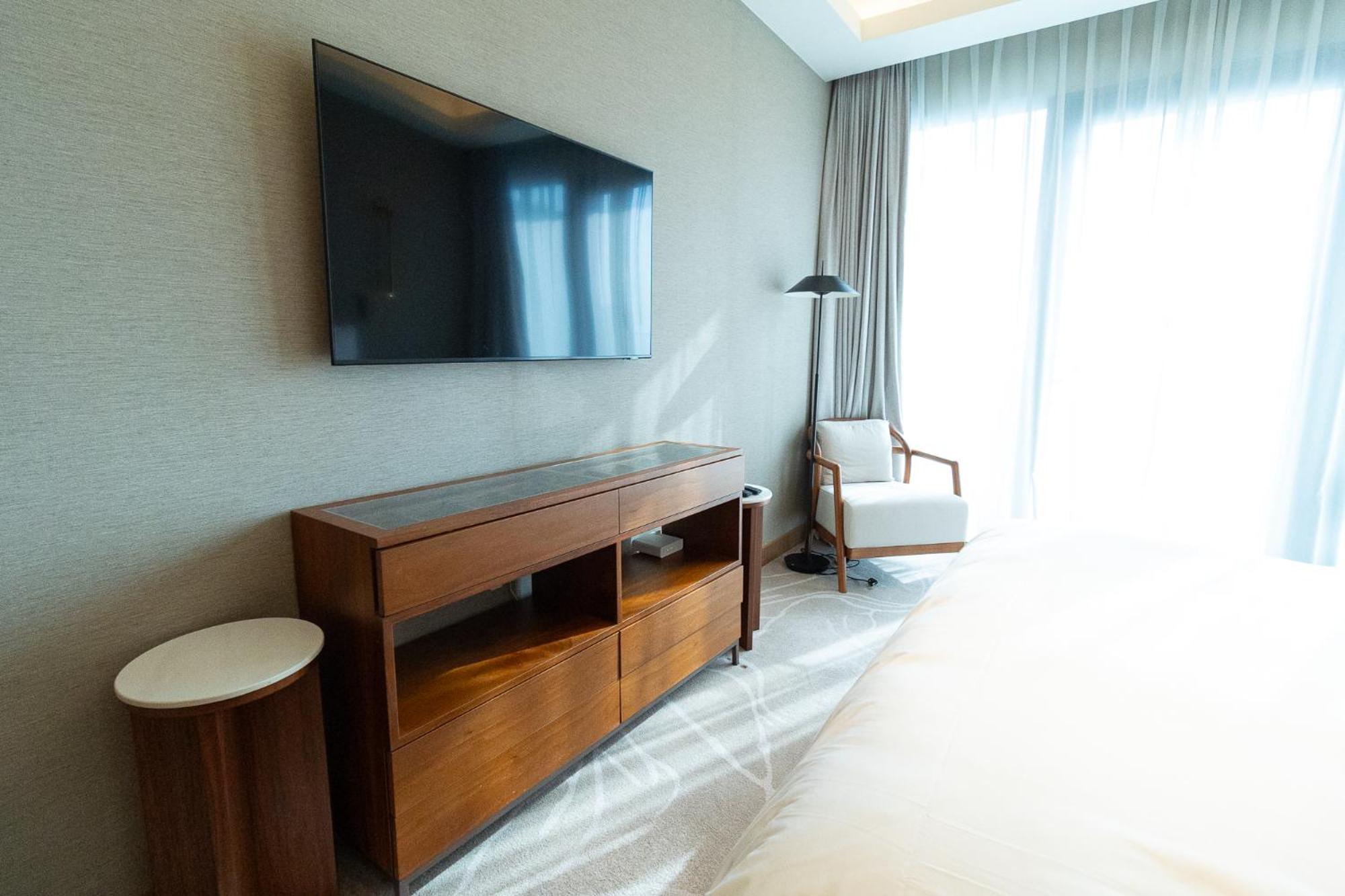 Address Residences Opera At Downtown *