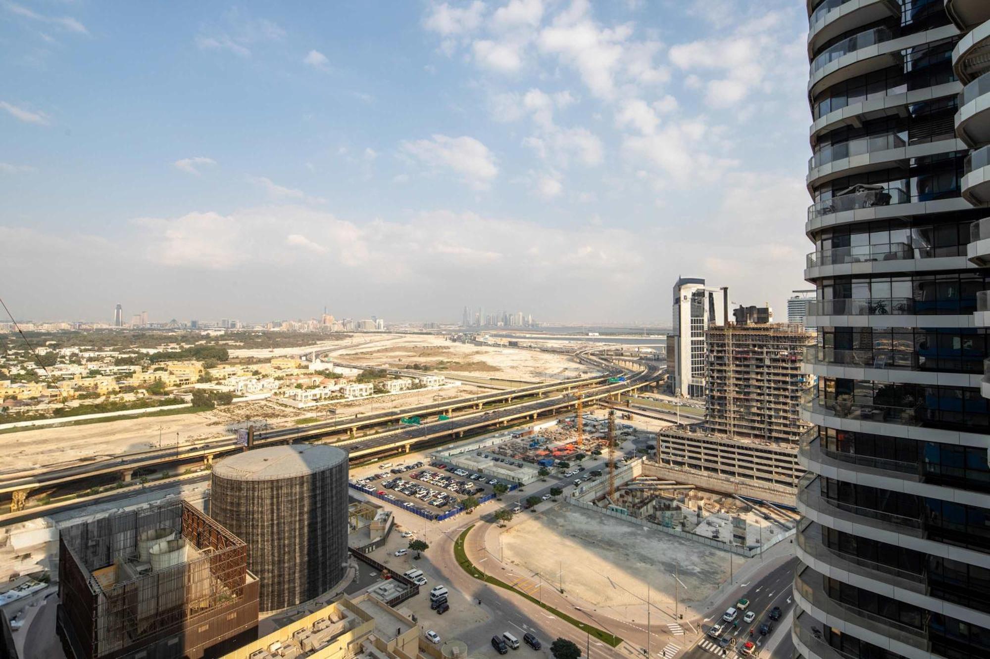 Frank Porter - The Signature Dubai